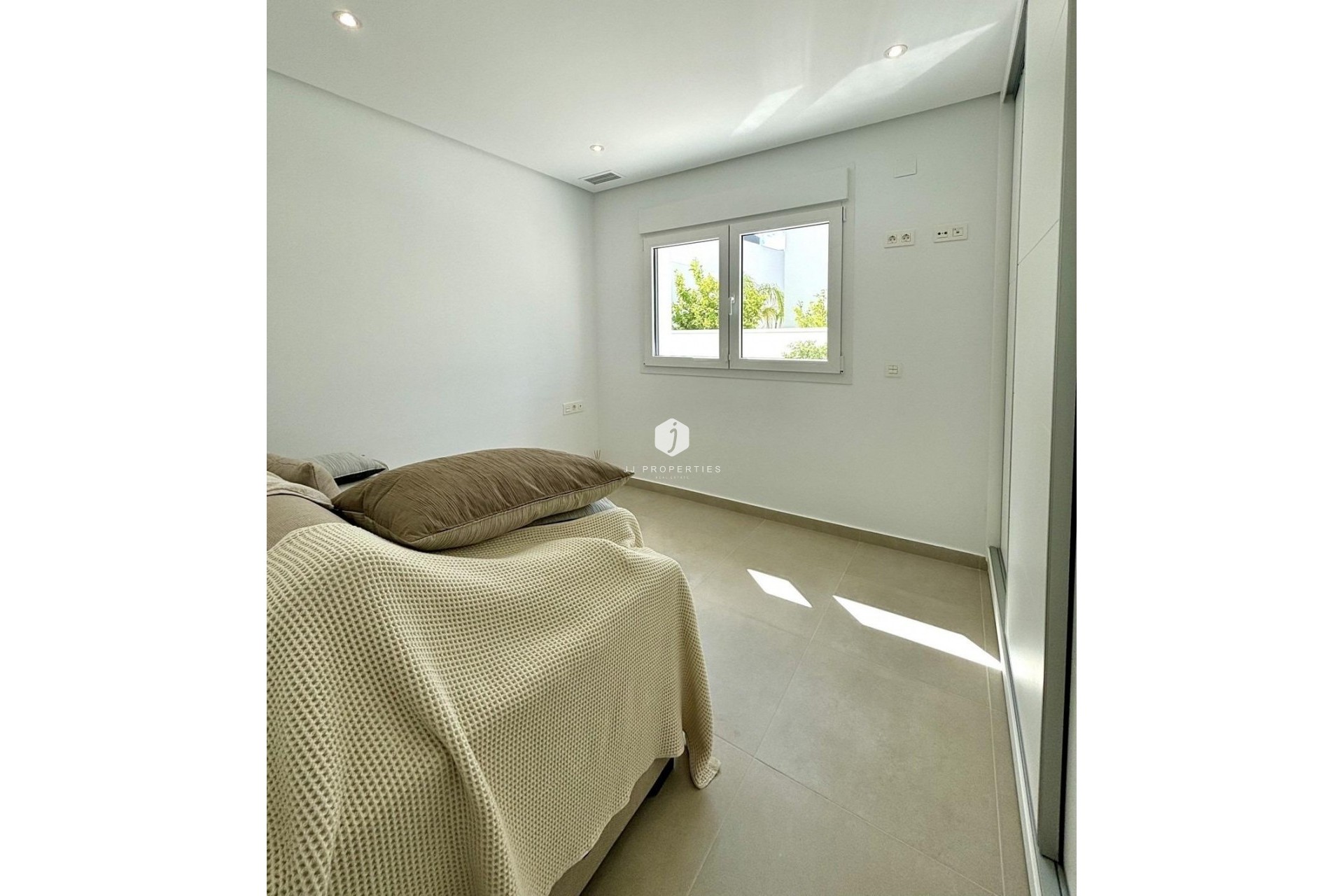 Neue Gebäude - Villa -
Benijofar - Pueblo