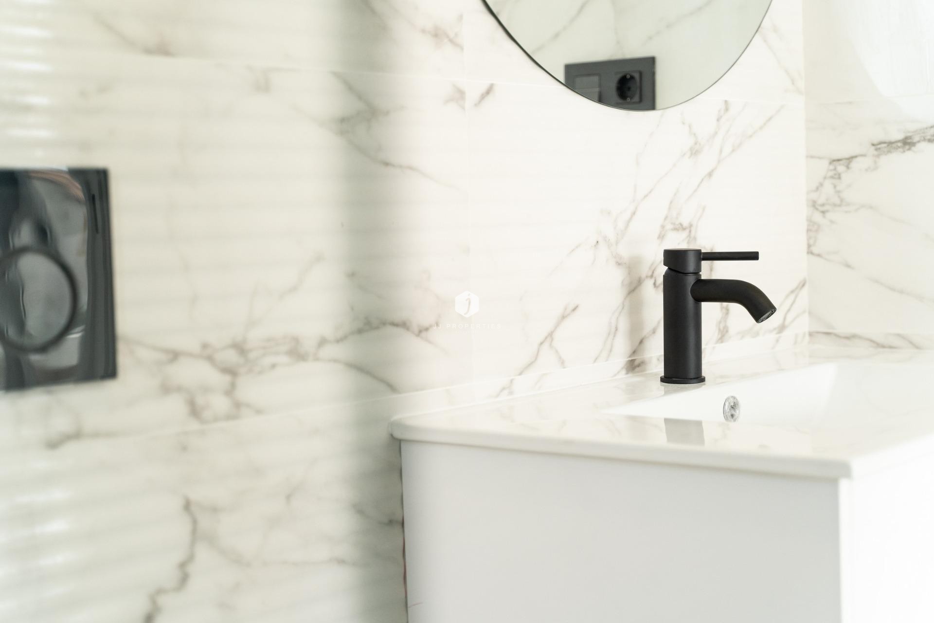 Neue Gebäude - Villa -
Orihuela Costa - Punta Prima