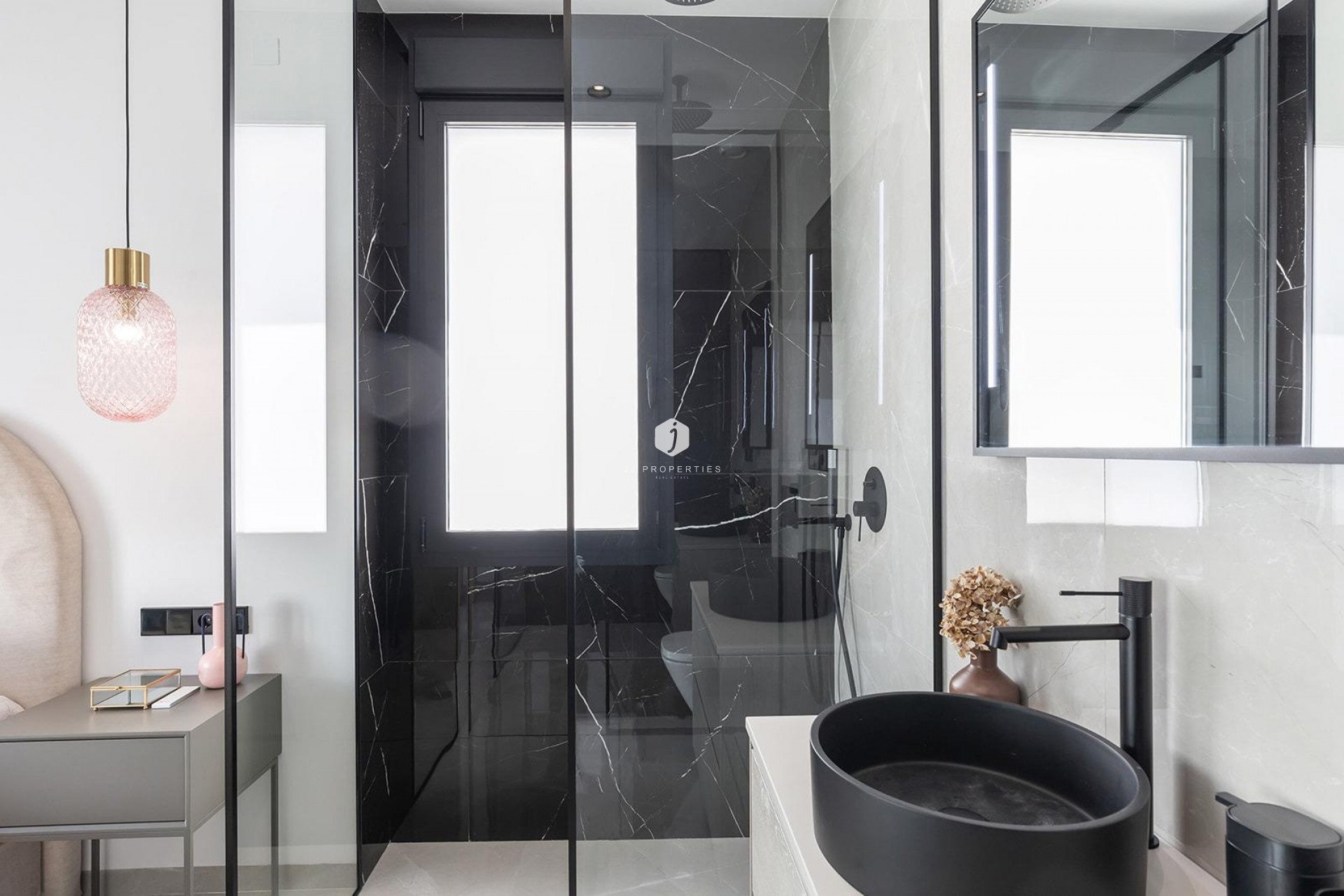 Neue Gebäude - Villa -
Torrevieja - Los Balcones