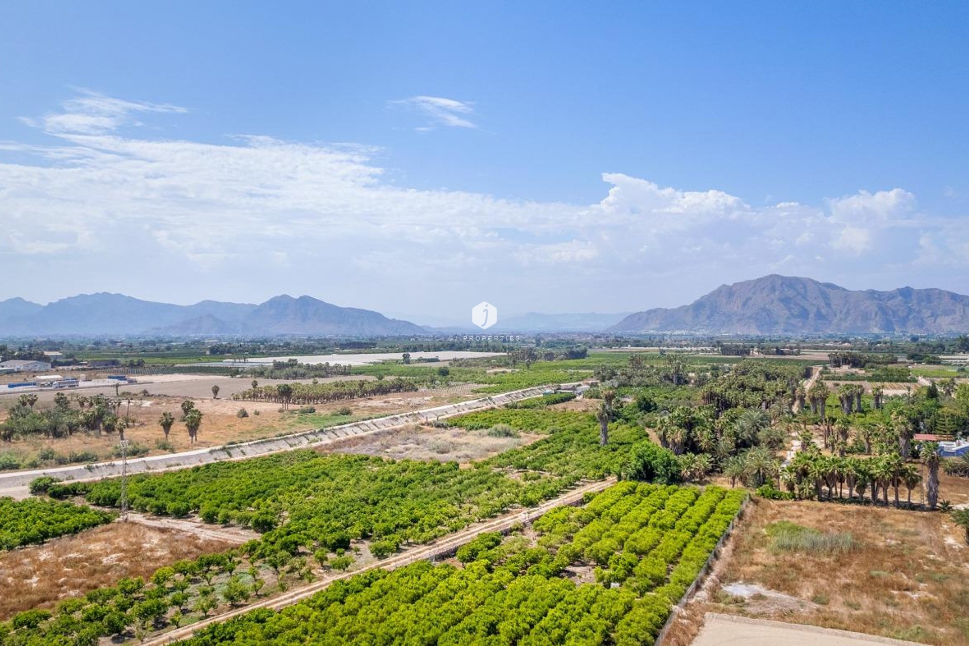 Neue Gebäude - Wohnung -
Jacarilla - pueblo