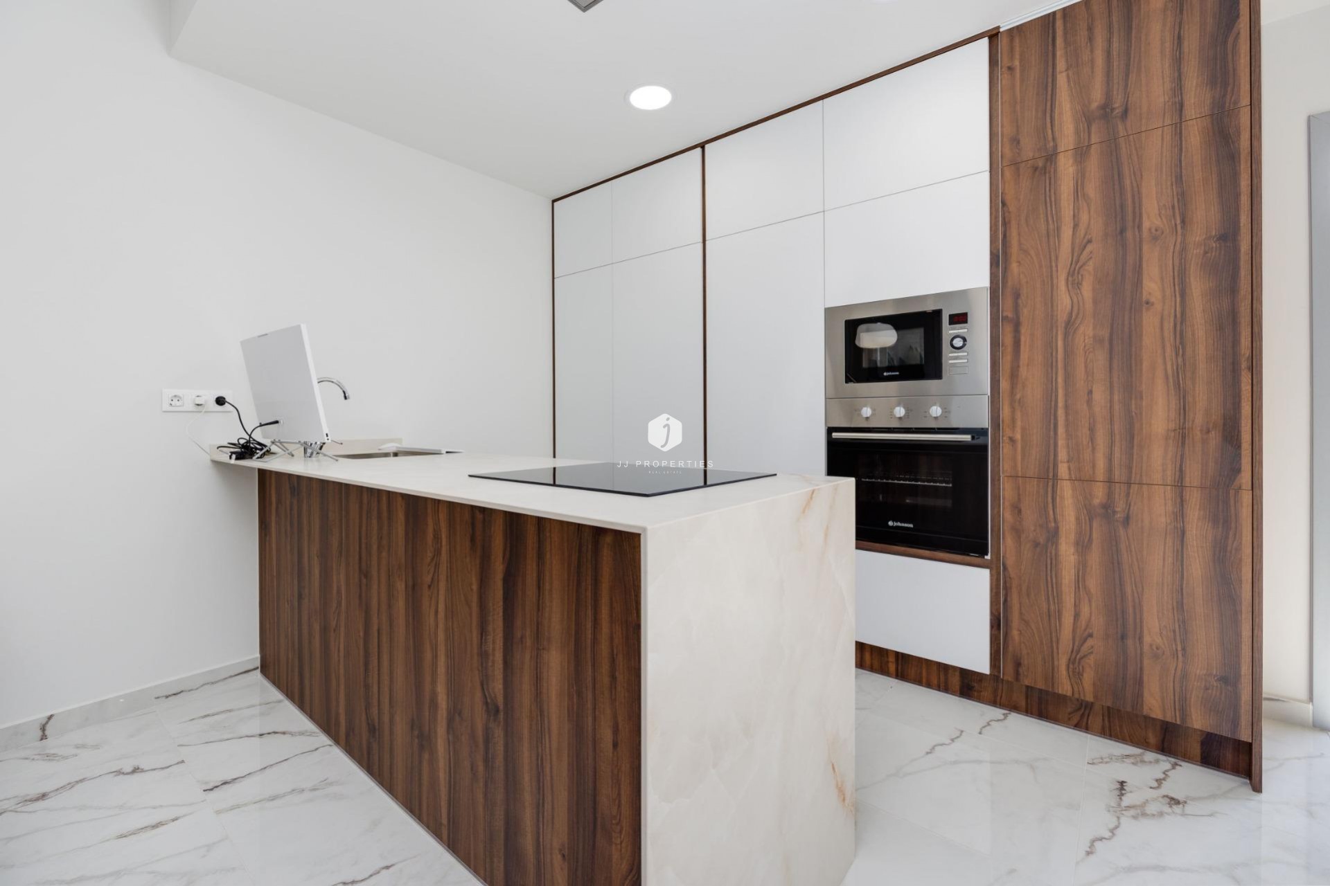 Neue Gebäude - Wohnung -
San Miguel de Salinas - Pueblo