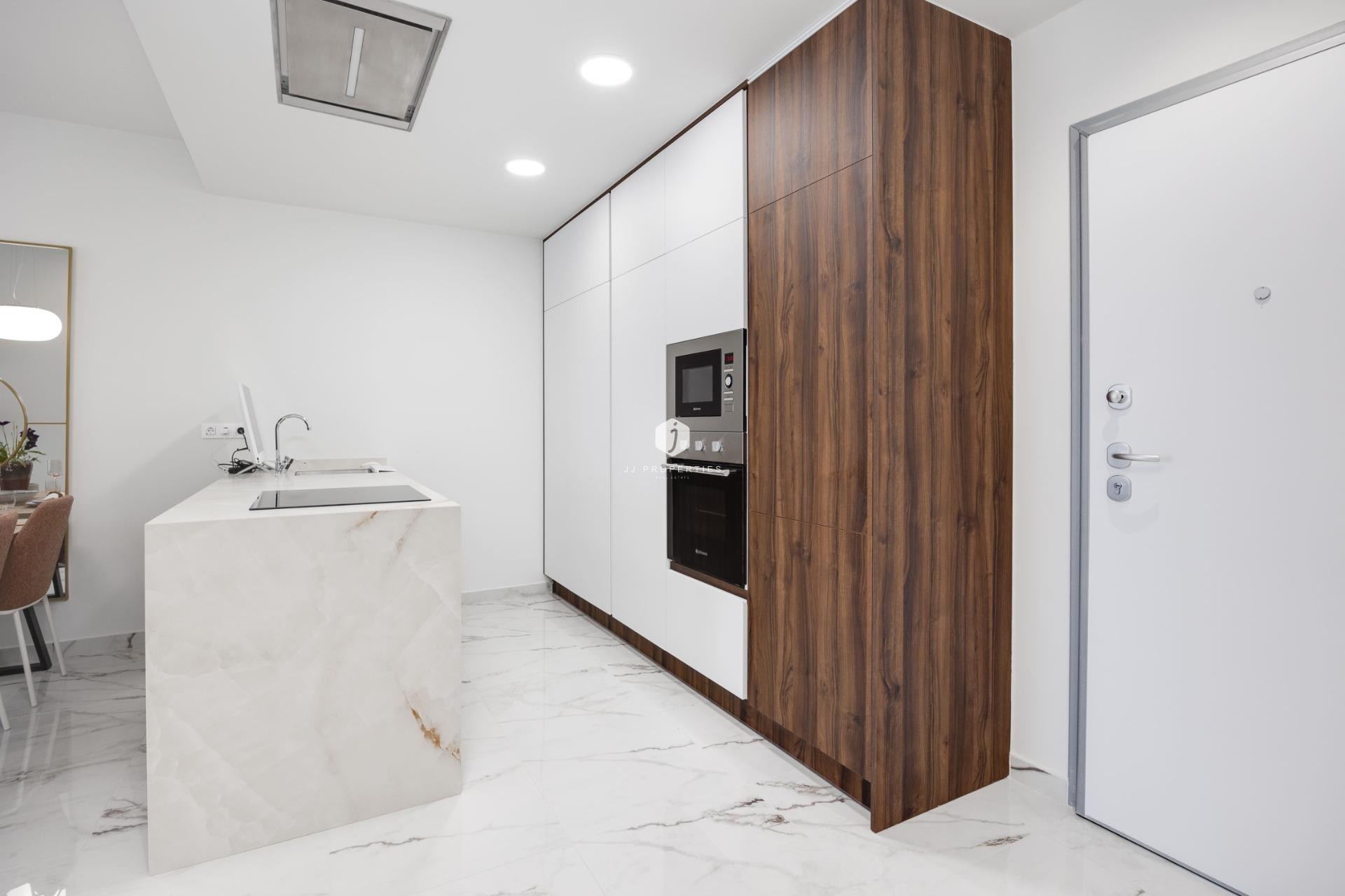 Neue Gebäude - Wohnung -
San Miguel de Salinas - Pueblo