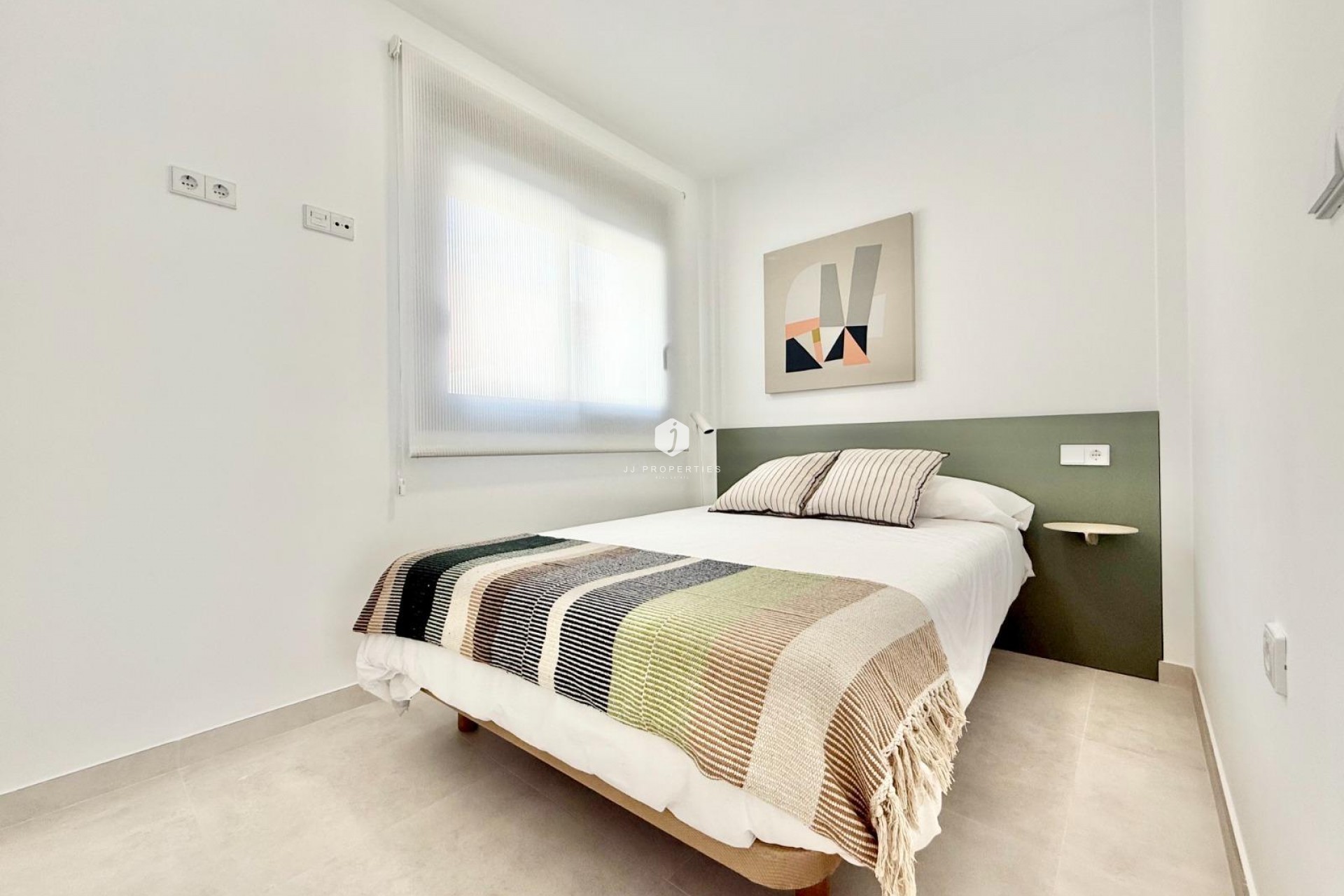 New Build - Chalet -
Cox - San Fernando