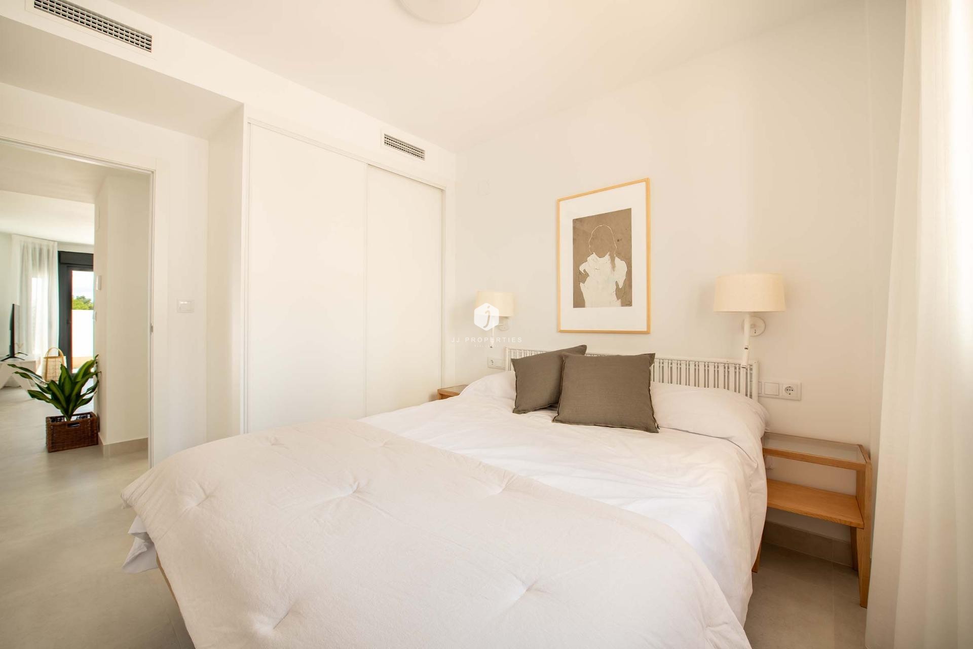 New Build - Chalet -
Cox - San Fernando