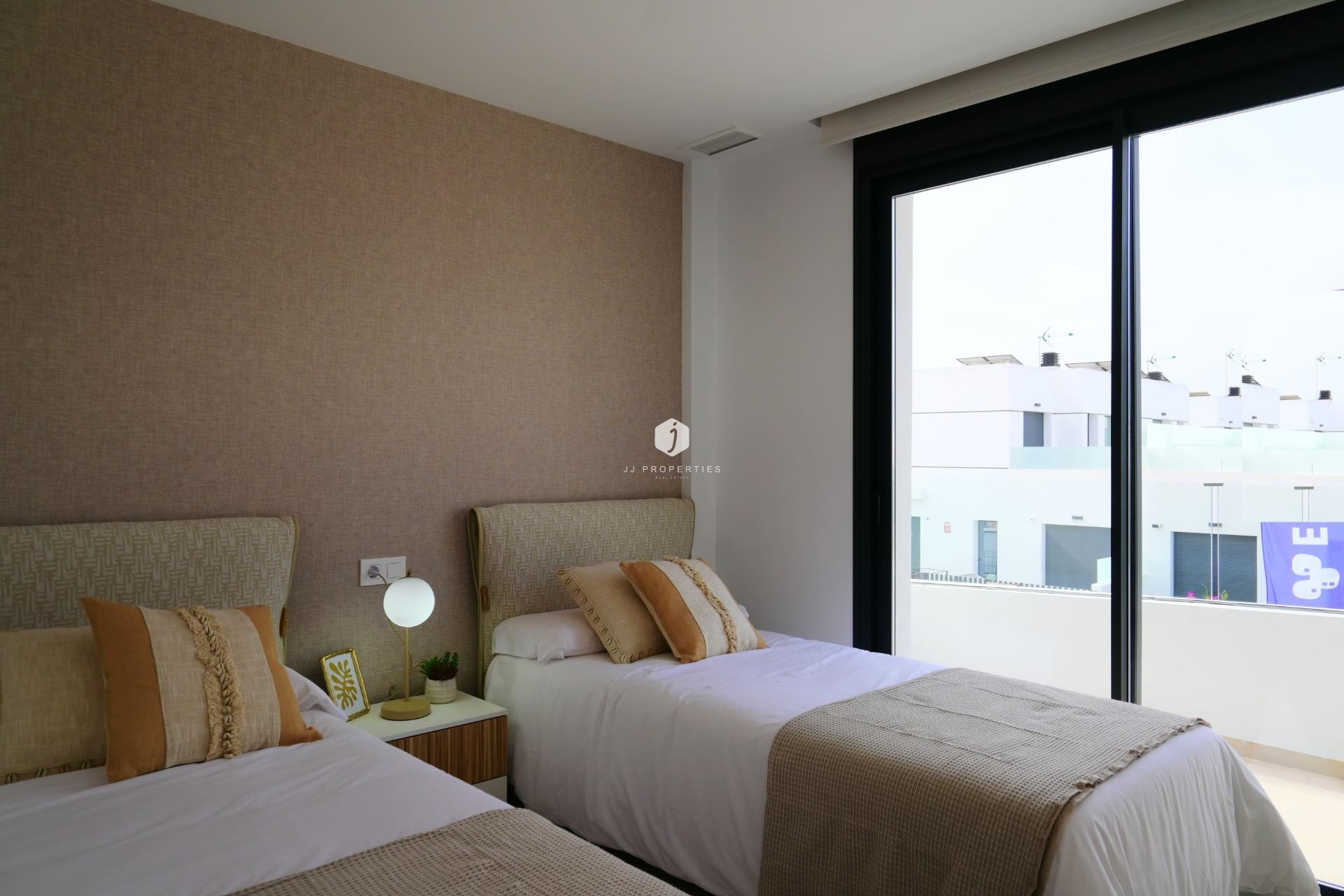 New Build - Chalet -
Dolores - polideportivo