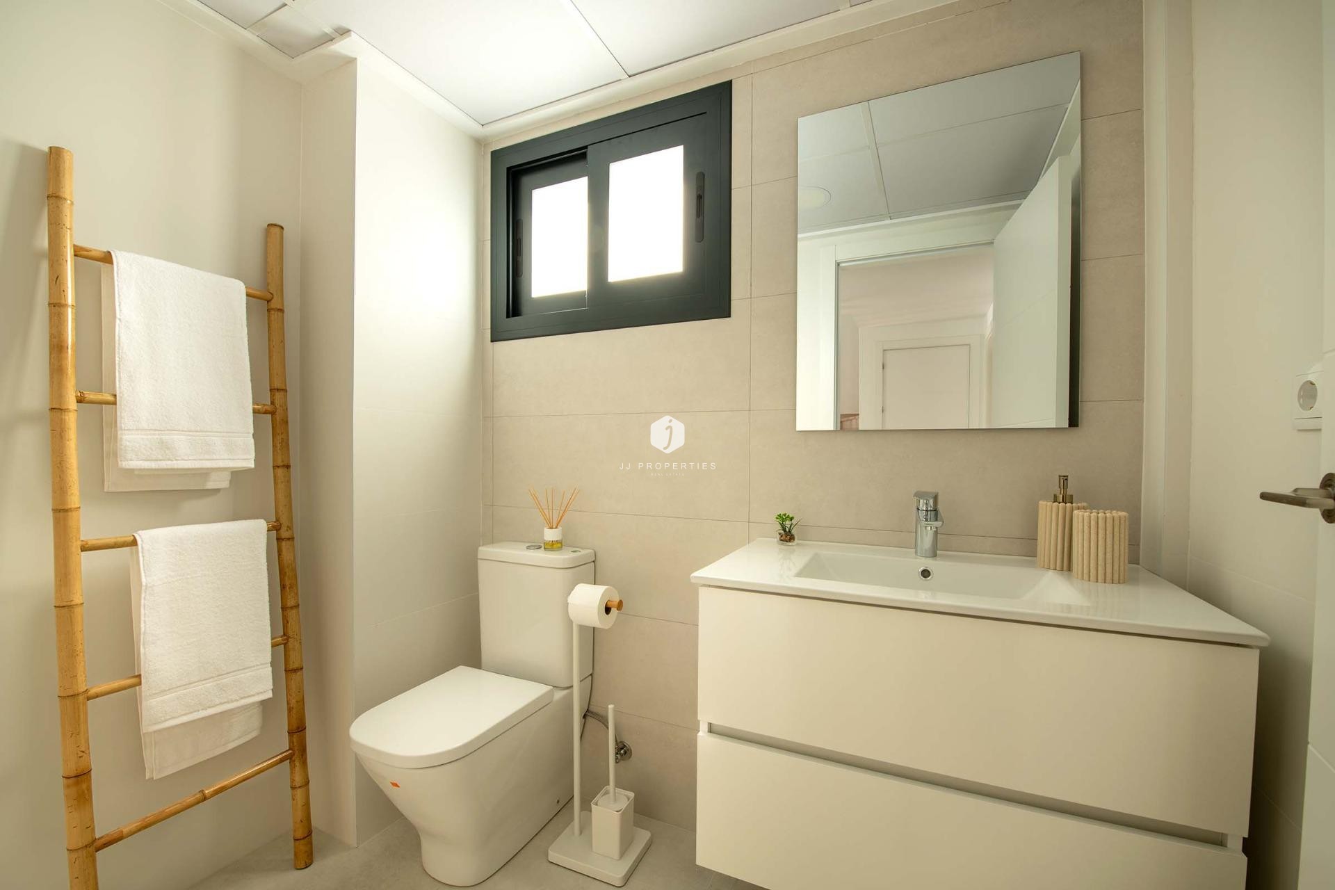 Nowy budynek - Bungalow -
Cox - San Fernando