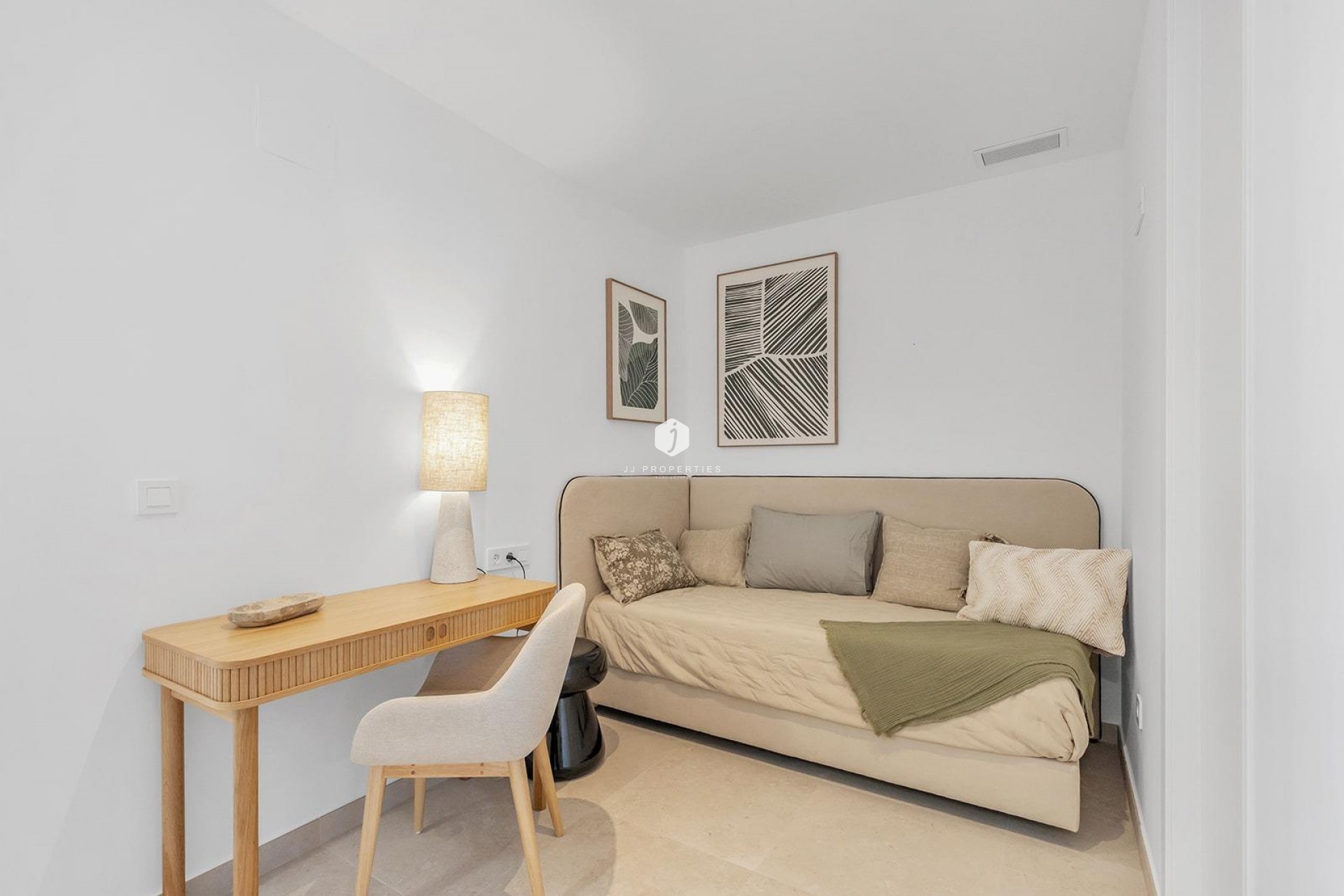Nowy budynek - Bungalow -
Dolores - Sector 3