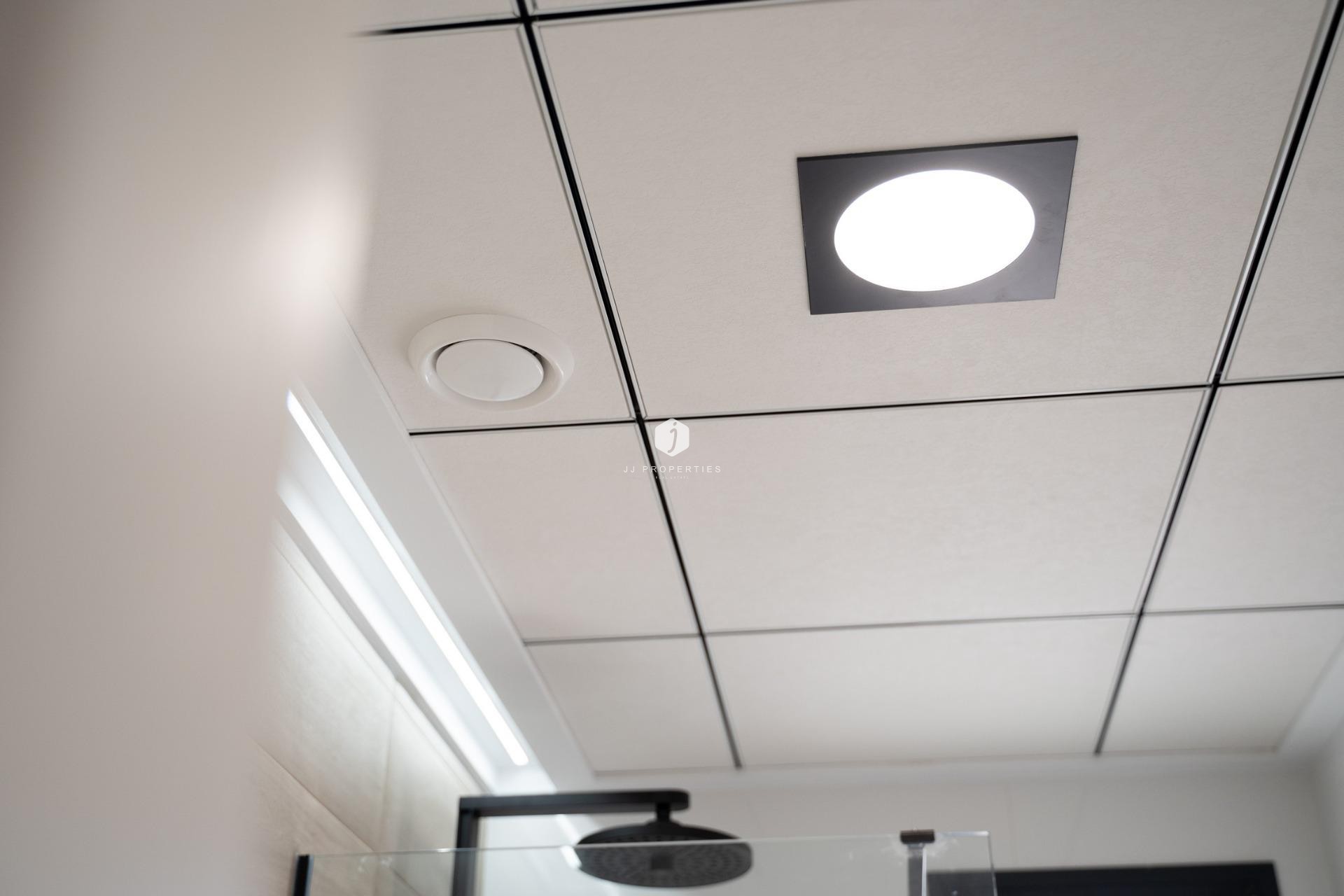 Nowy budynek - Bungalow -
Pilar de la Horadada - pueblo