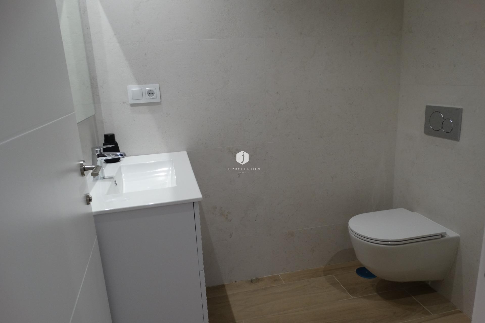 Nowy budynek - Bungalow -
Pilar de la Horadada - pueblo