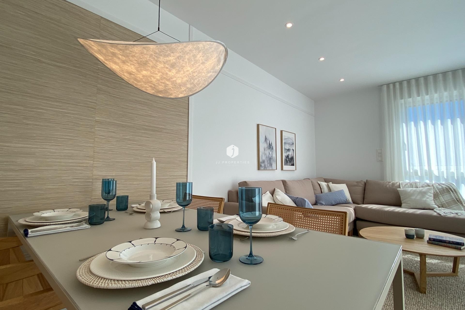 Nowy budynek - Bungalow -
Pilar de la Horadada - pueblo