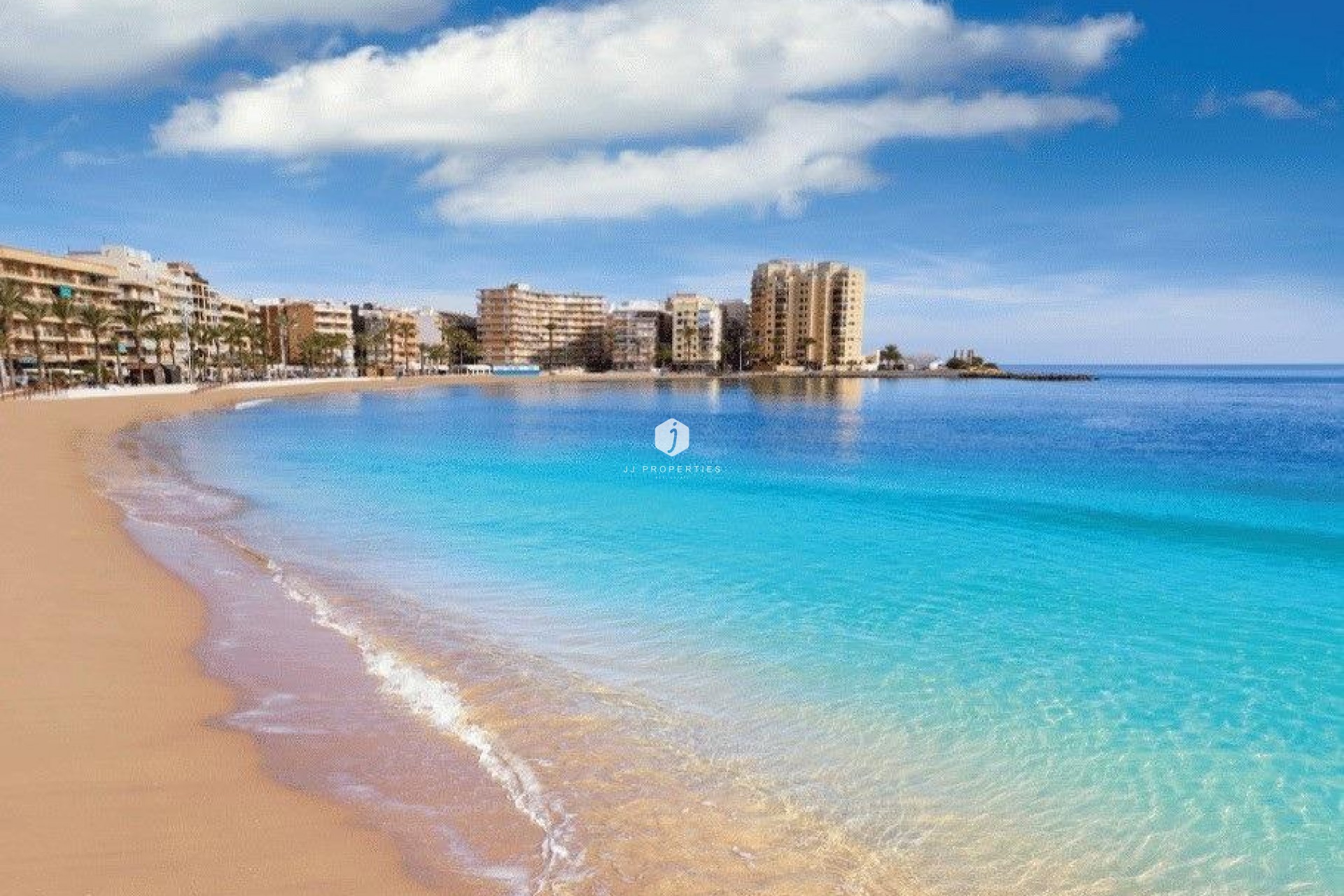 Nowy budynek - Daszek -
Torrevieja - Centro