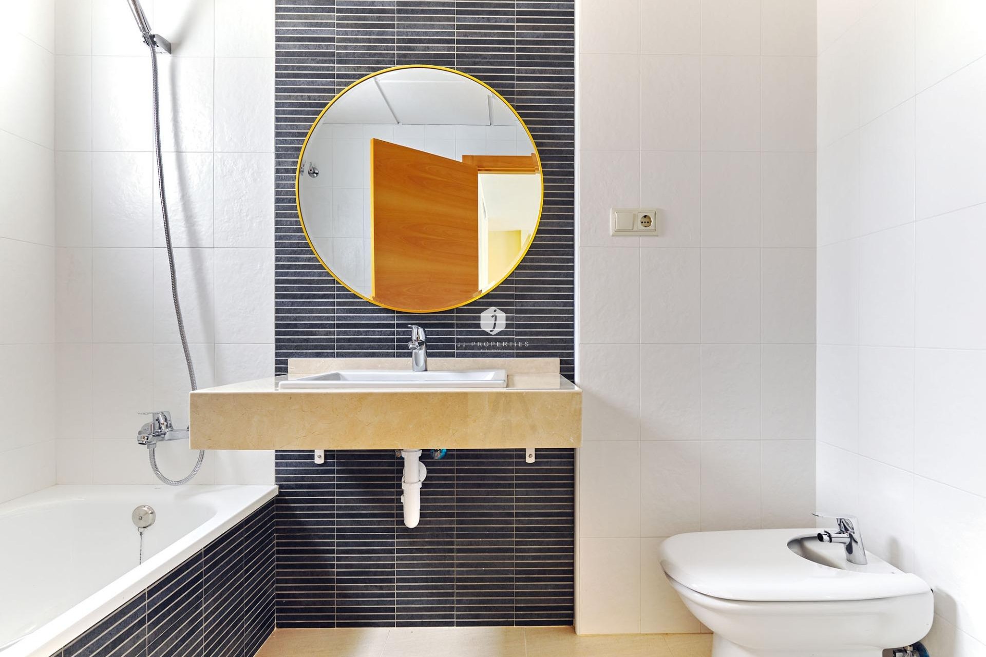 Nowy budynek - Mieszkanie w bloku -
San Miguel de Salinas