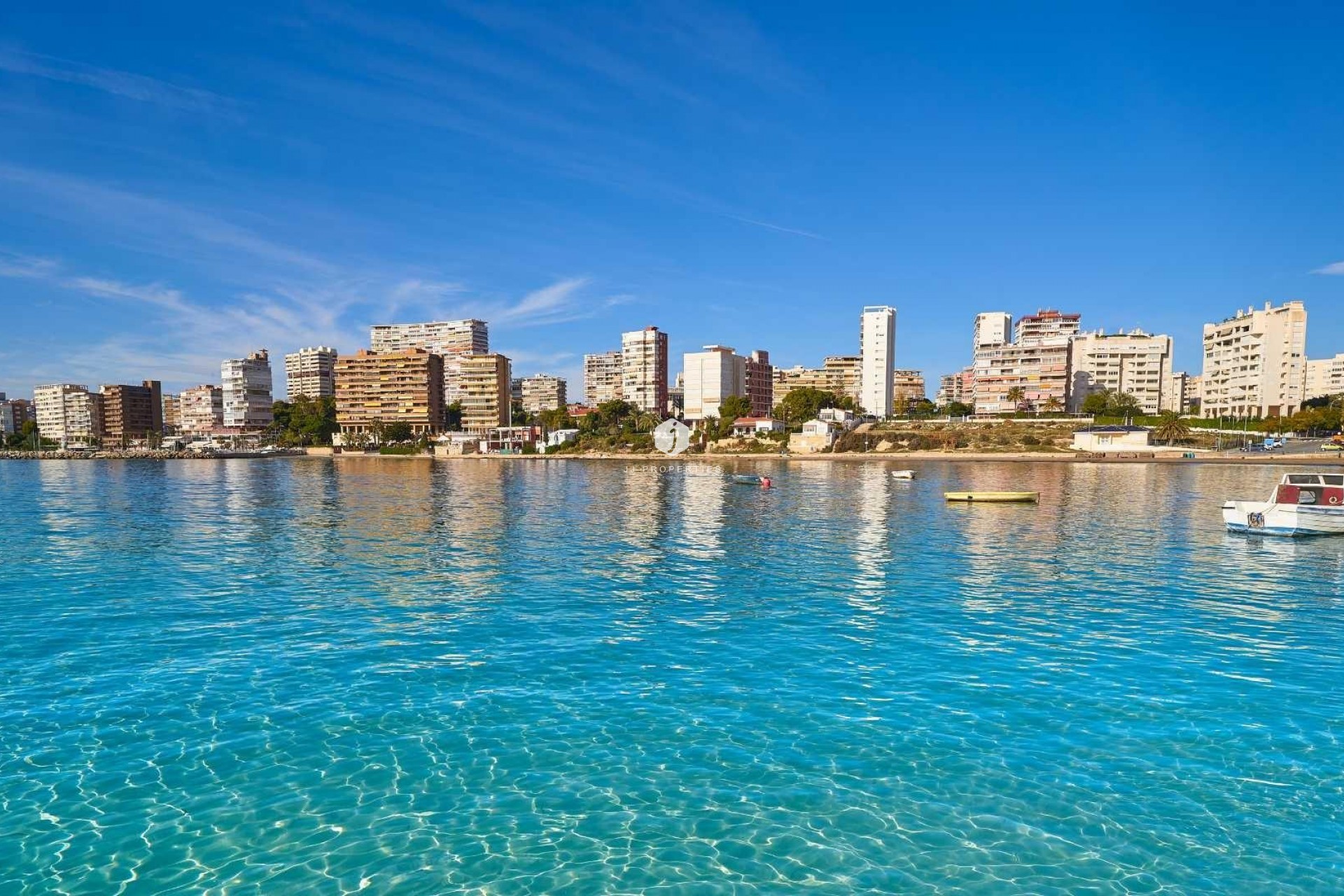 Nowy budynek - Szalet -
Els Poblets - Partida Barranquets