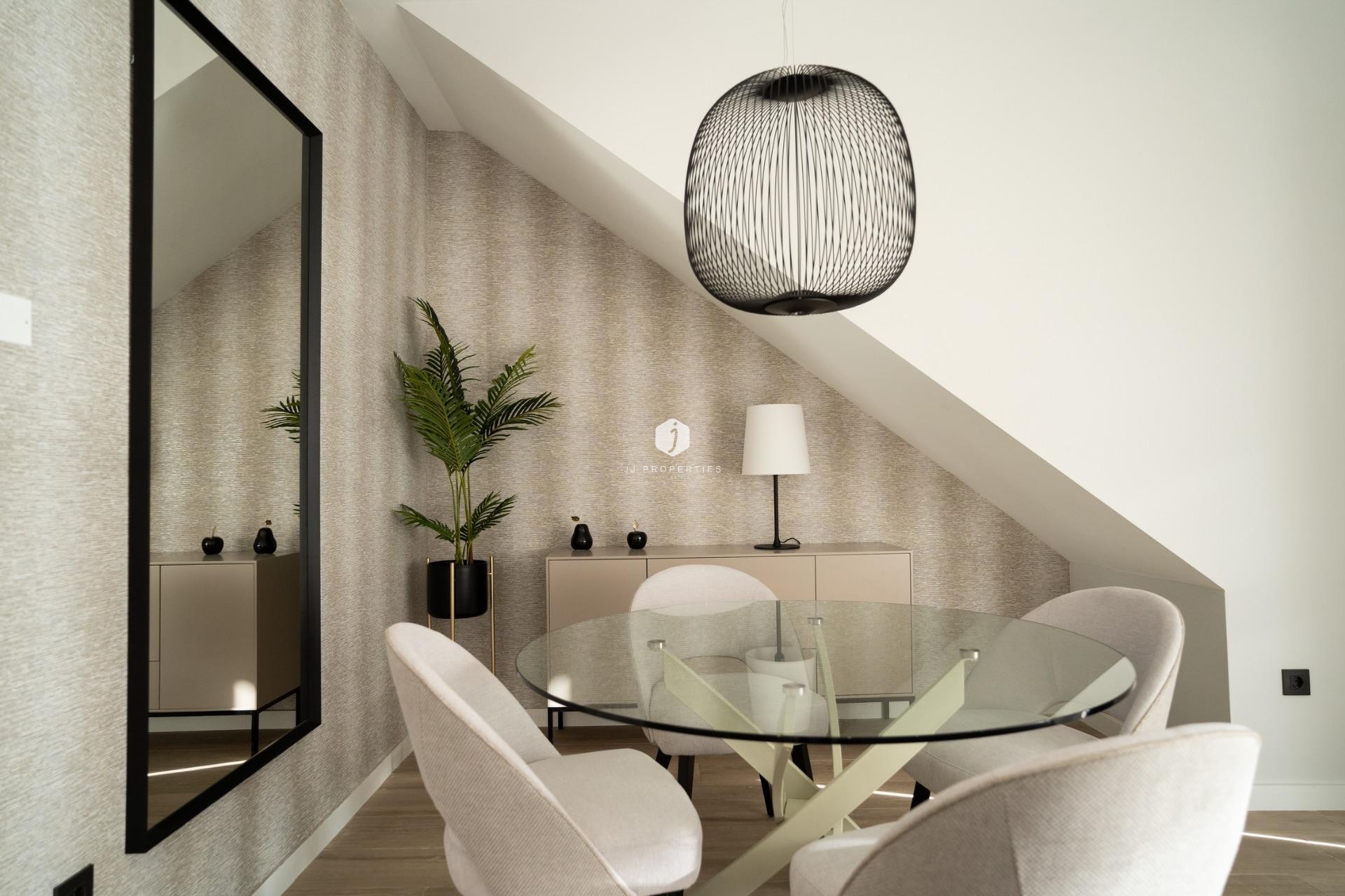 Nowy budynek - Szalet -
Orihuela Costa - Entre golf