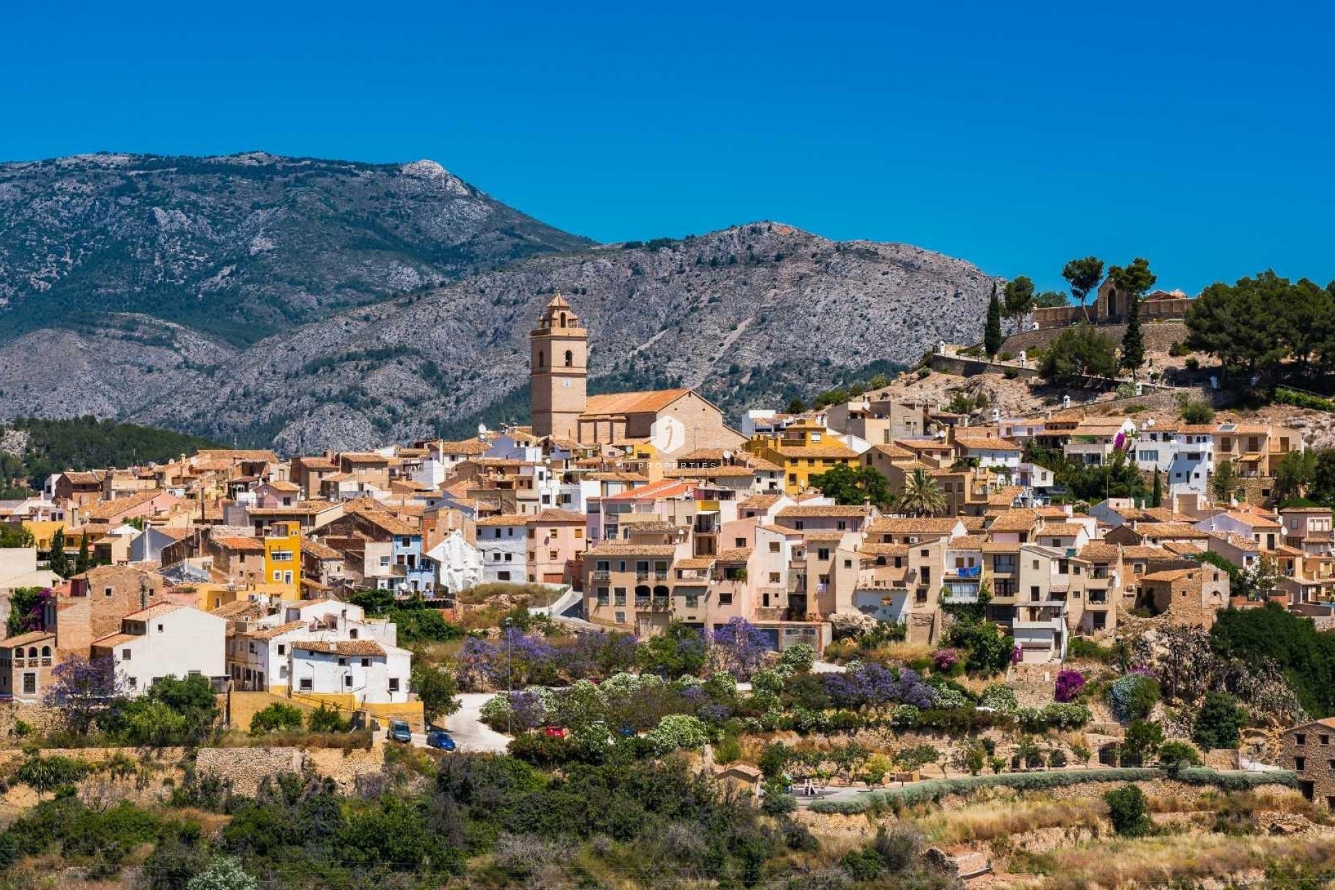 Nowy budynek - Szalet -
Polop - PAU1