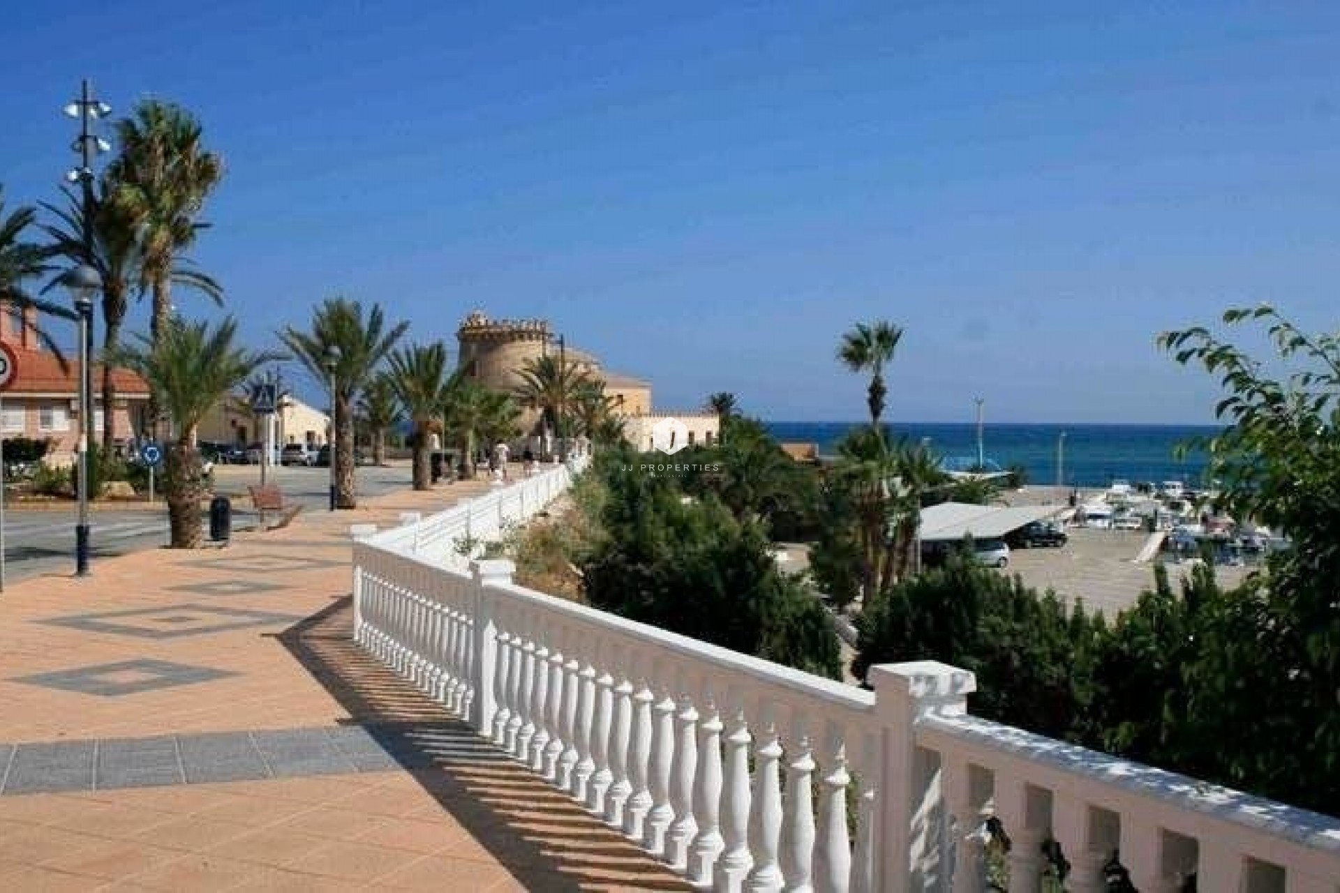 Nowy budynek - Villa -
Pilar de la Horadada - pueblo