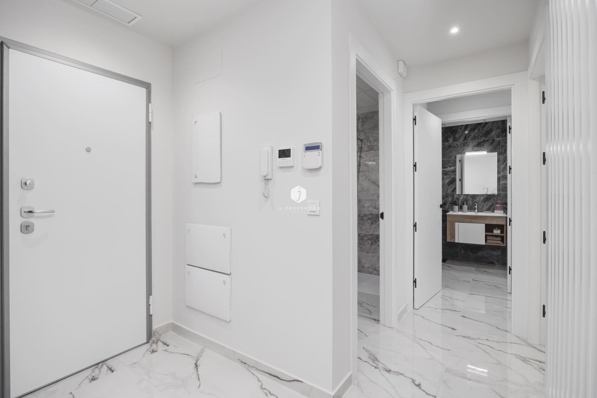 Obra nueva - Apartamento / piso -
San Miguel de Salinas - Pueblo