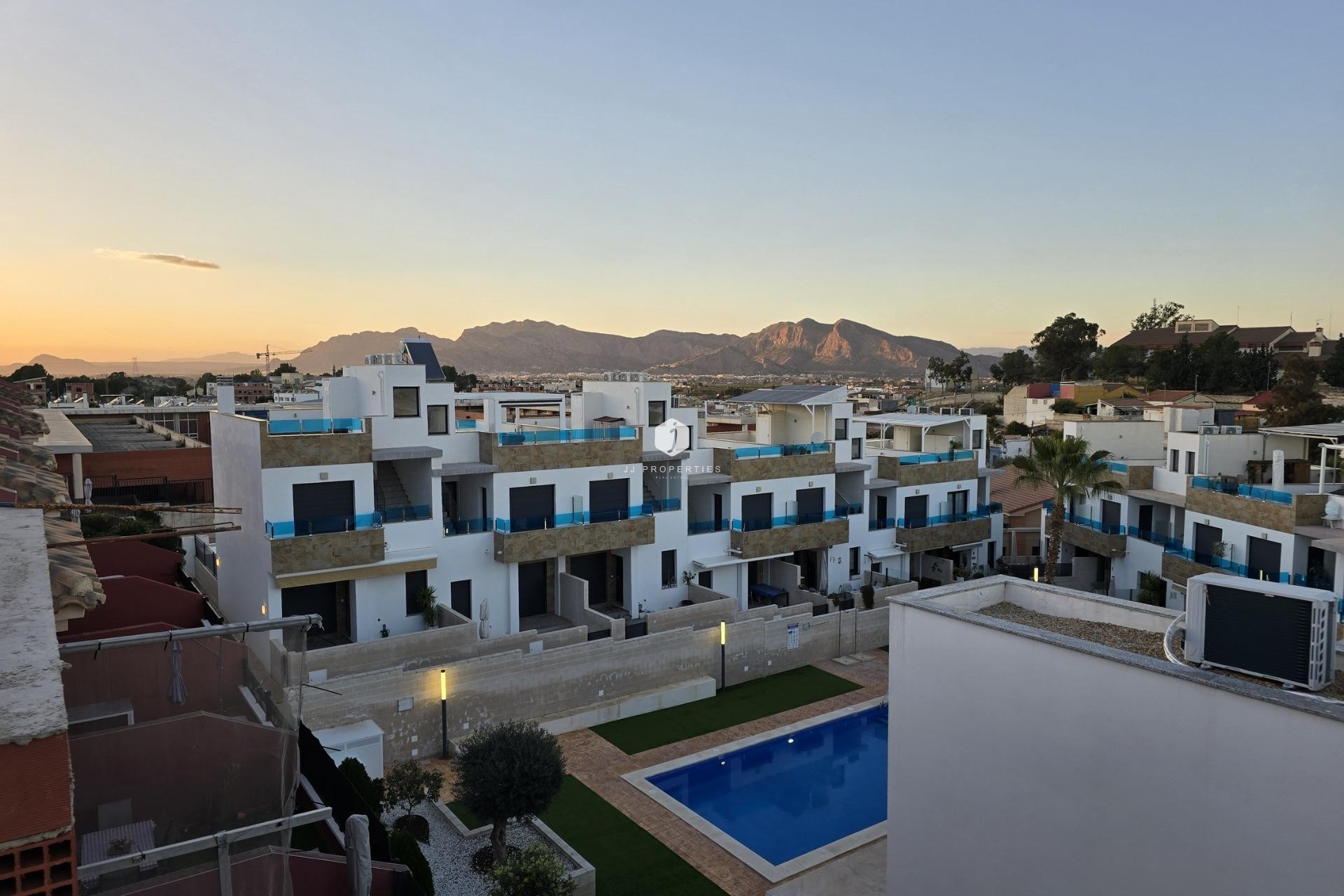 Obra nueva - Chalet -
Bigastro - pueblo