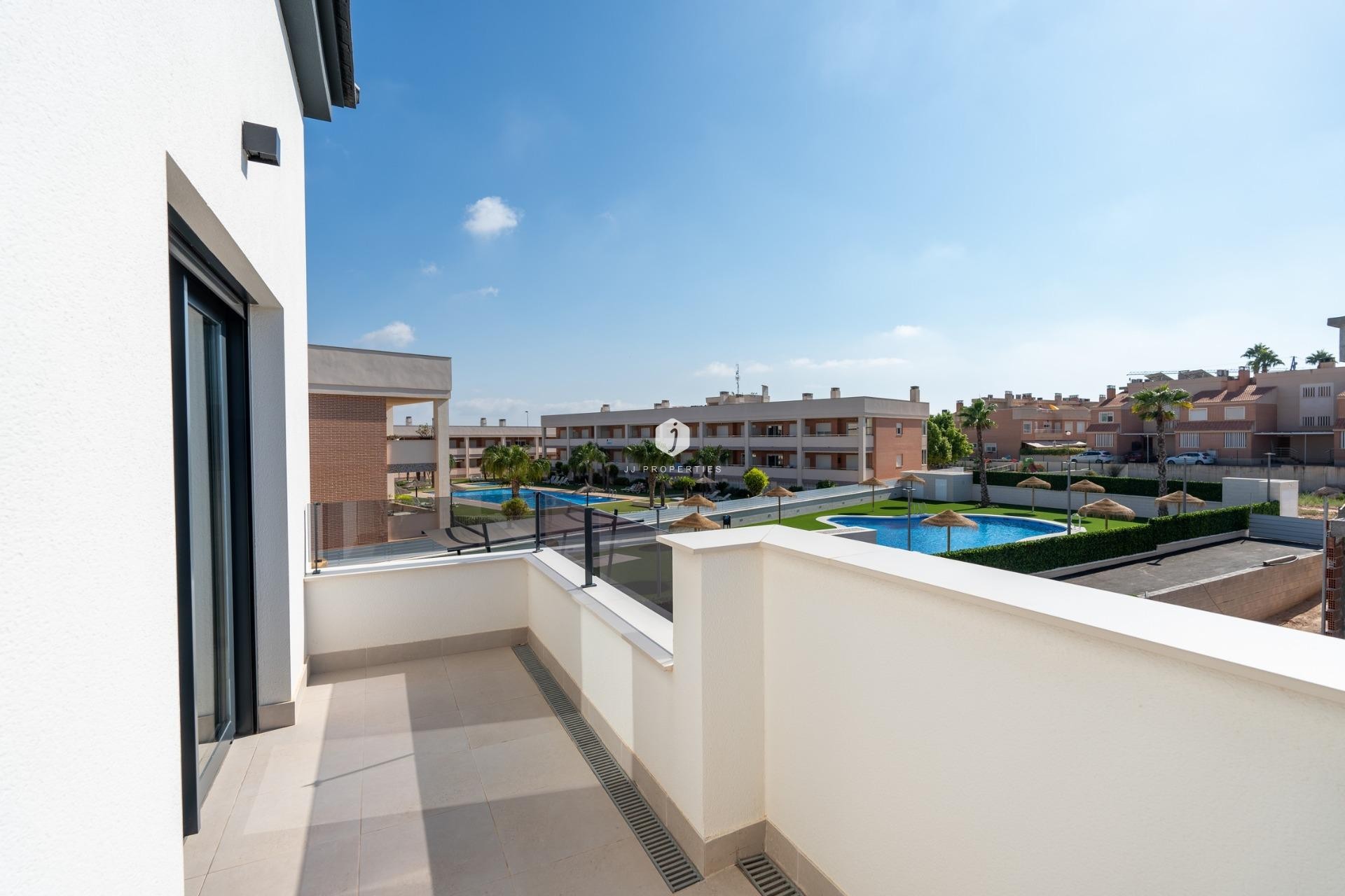 Obra nueva - Chalet -
Gran Alacant