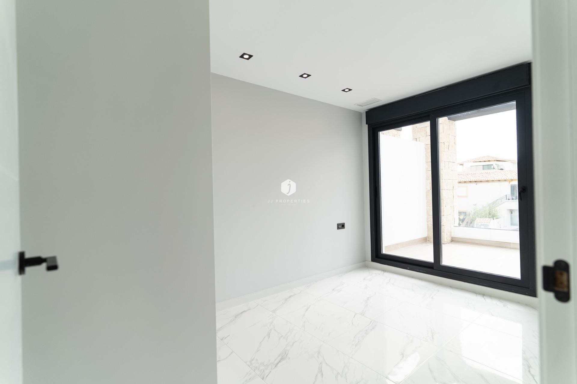 Obra nueva - Villa -
Orihuela Costa - Punta Prima