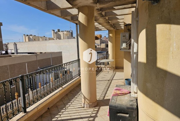 Penthouse - Aus zweiter Hand -
            Torrevieja - C-15503