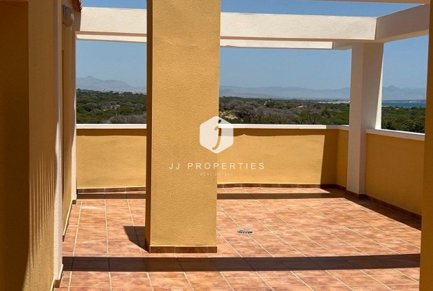 Penthouse - Resale - Guardamar del Segura -
                puerto deportivo