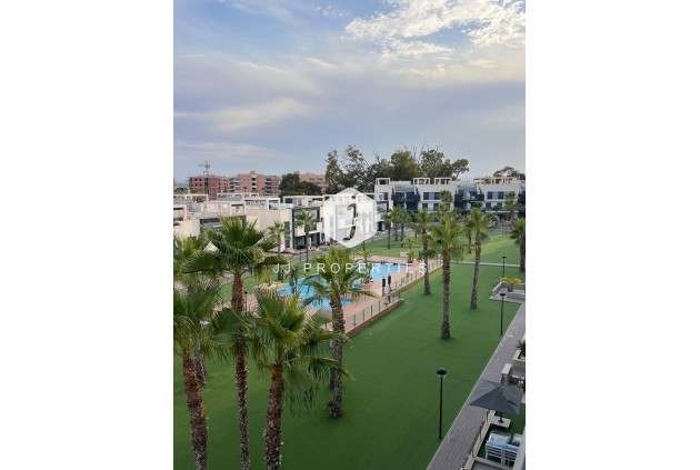 Penthouse - Tweedehands - Guardamar del Segura -
                El Raso