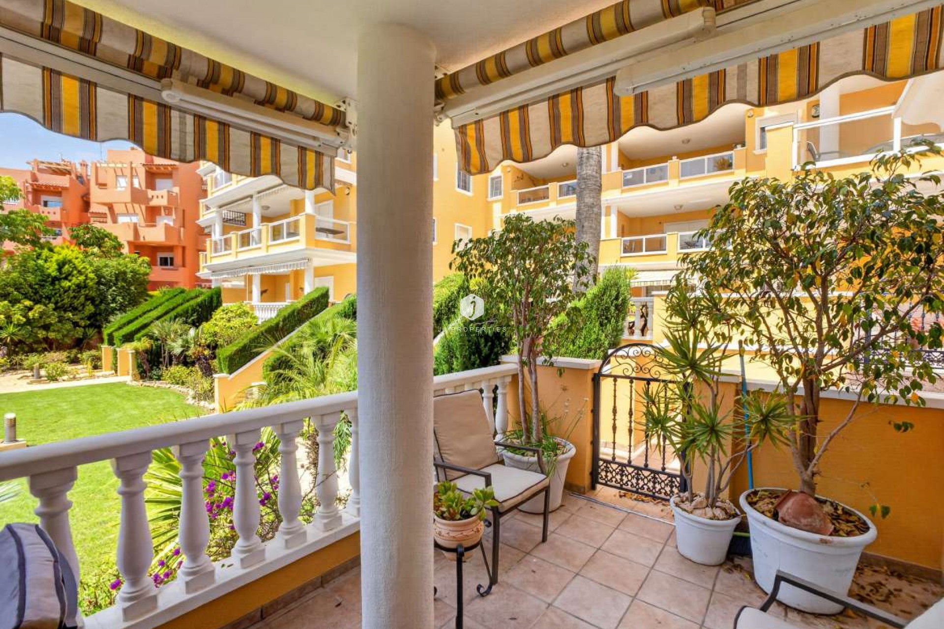 Resale - Apartment / flat -
Cabo Roig - Costa Blanca