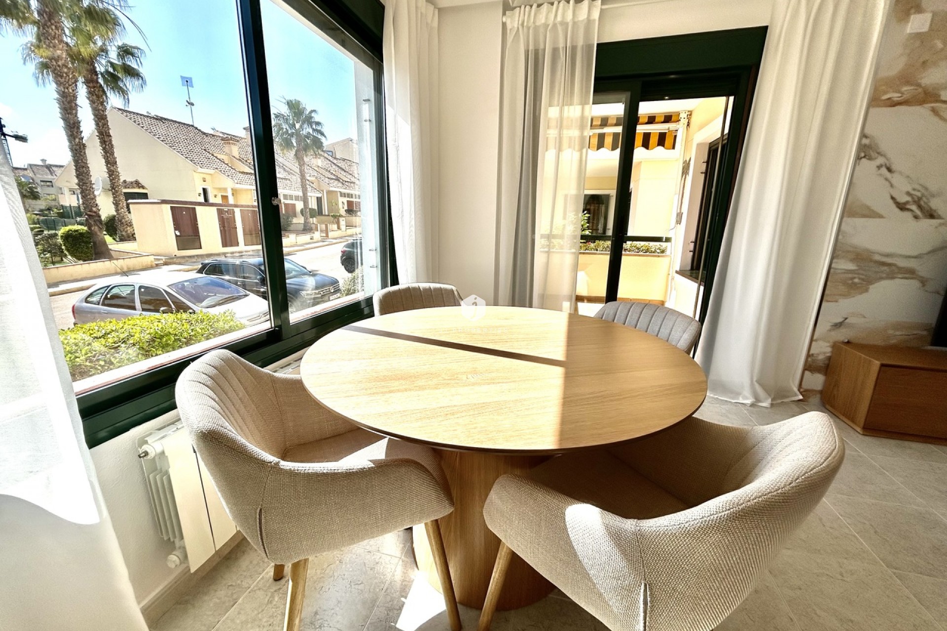 Resale - Apartment / flat -
Campoamor - Costa Blanca