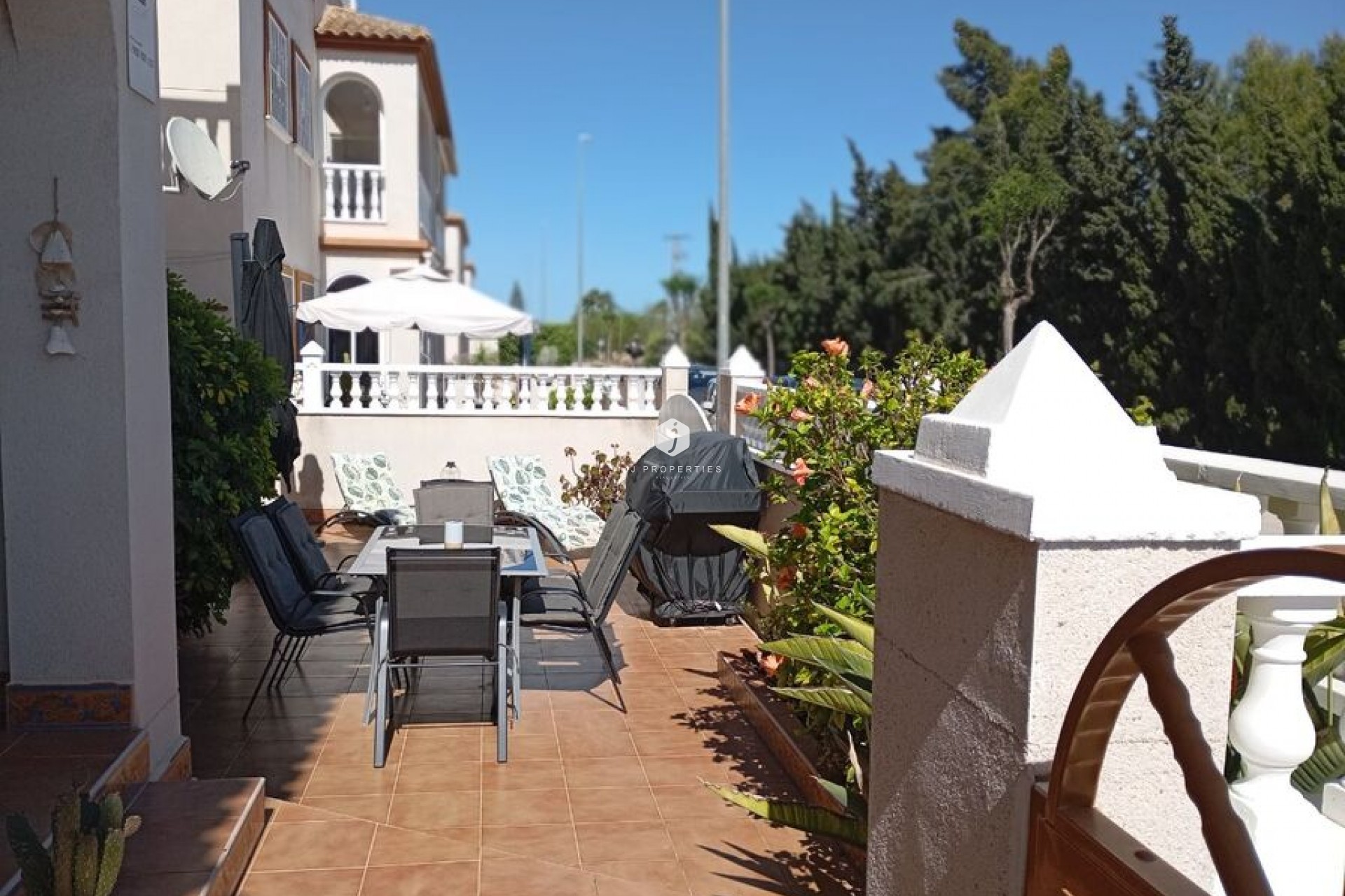 Resale - Apartment / flat -
Daya Vieja - Costa Blanca