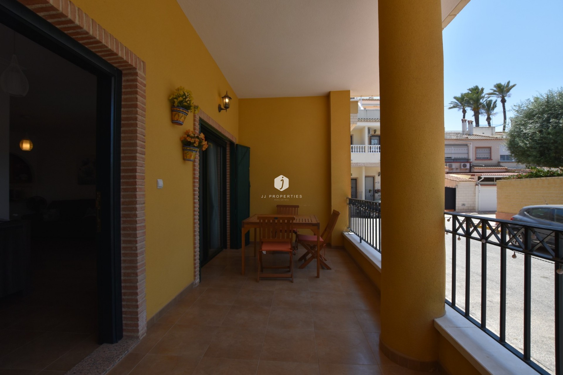 Resale - Apartment / flat -
Daya Vieja - Costa Blanca