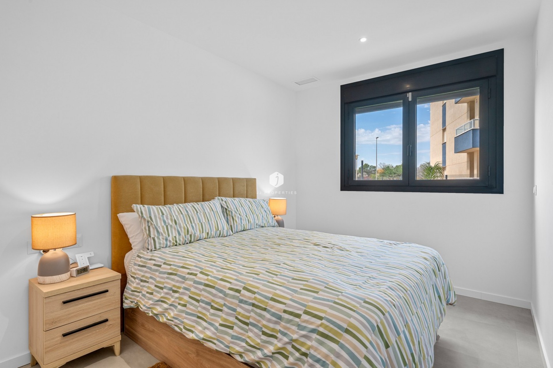 Resale - Apartment / flat -
Dehesa de Campoamor - Costa Blanca