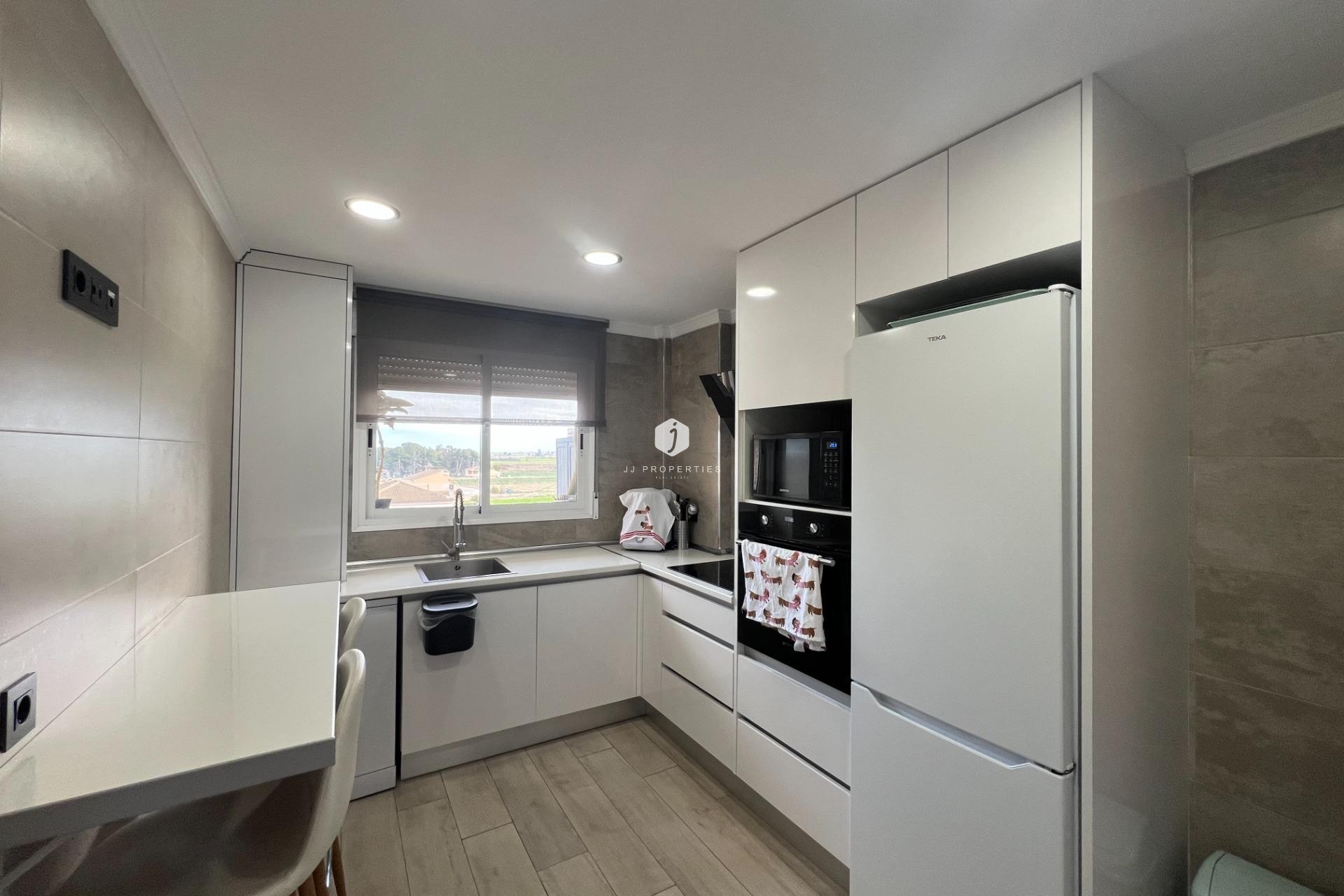 Resale - Apartment / flat -
Dolores - Comunidad Valenciana