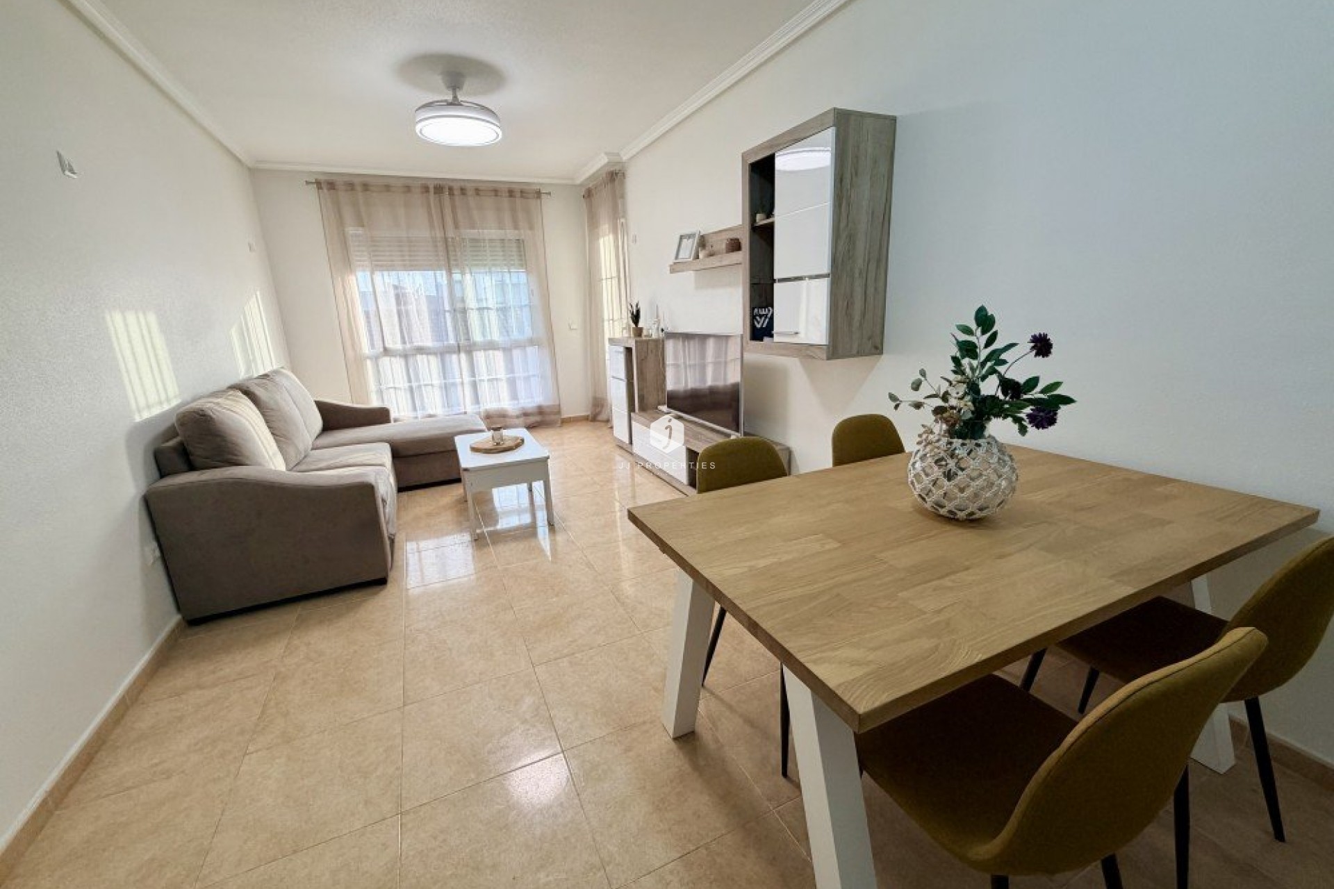 Resale - Apartment / flat -
Dolores - Costa Blanca