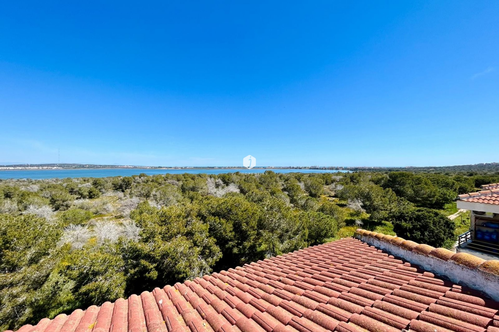 Resale - Apartment / flat -
El Chaparral - Inland