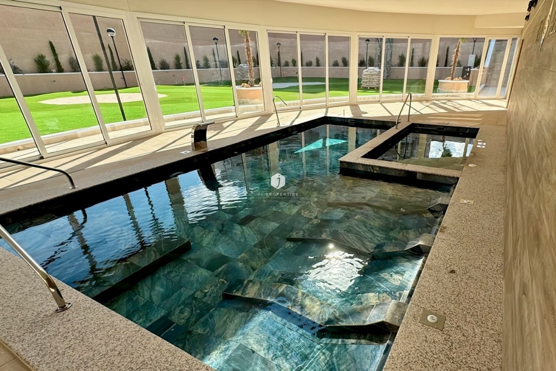 Resale - Apartment / flat -
El Raso - Costa Blanca