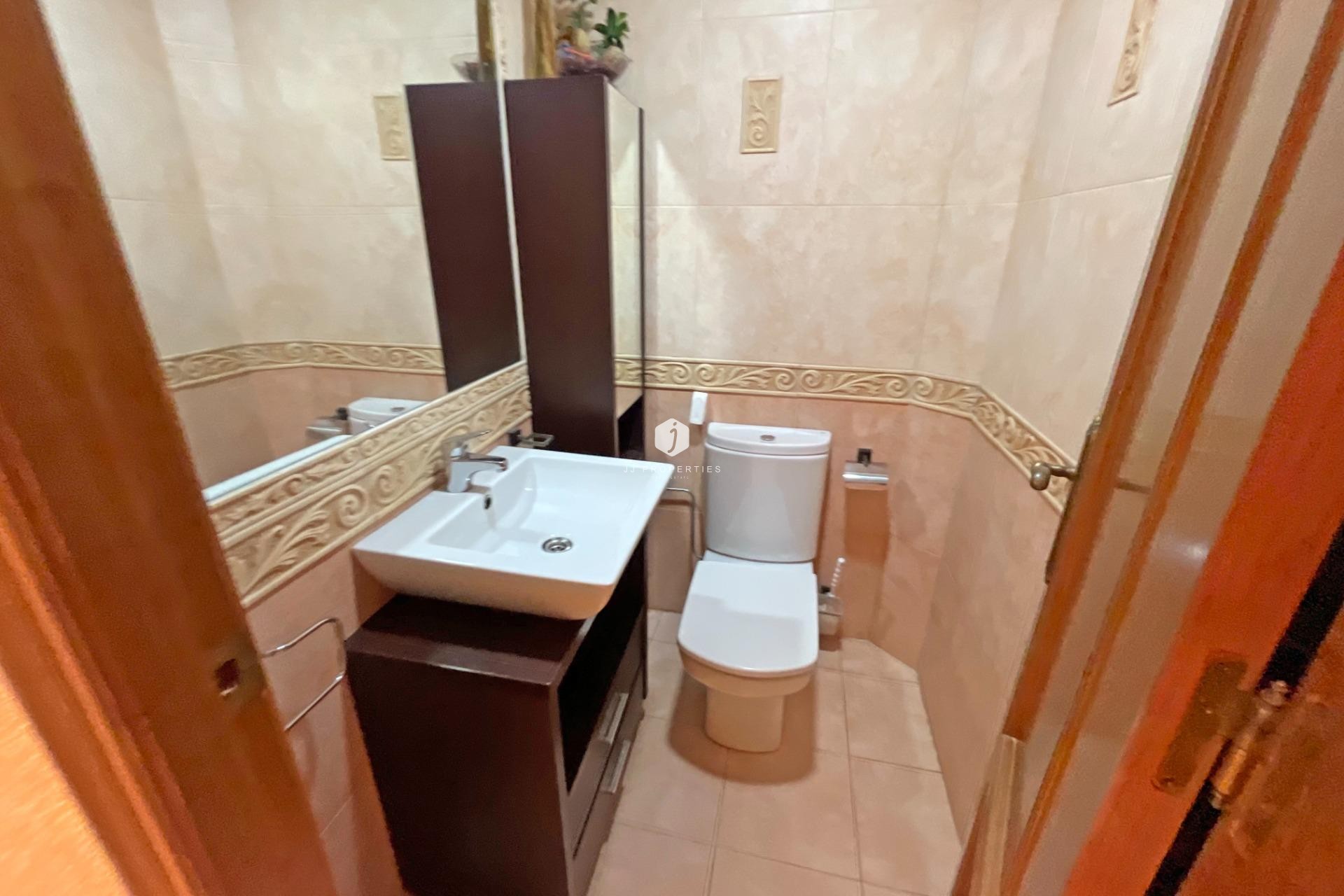 Resale - Apartment / flat -
Formentera del Segura - Palacios