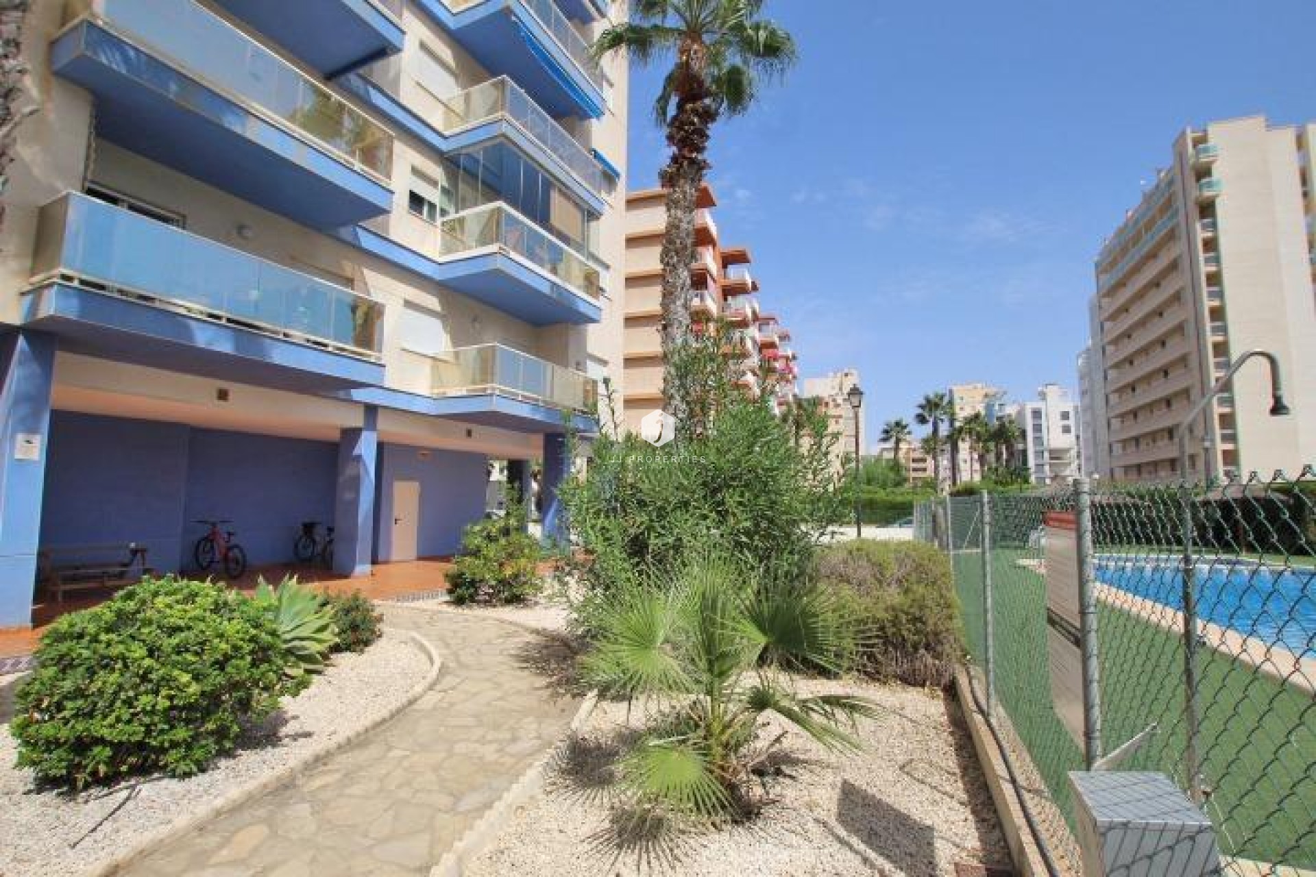 Resale - Apartment / flat -
Guardamar del Segura - Avenida del Puerto