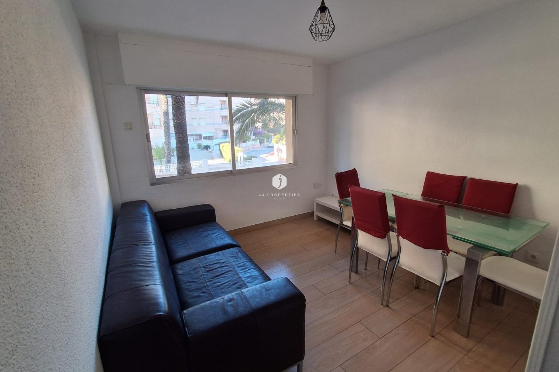Resale - Apartment / flat -
Guardamar del Segura - Guardamar Playa