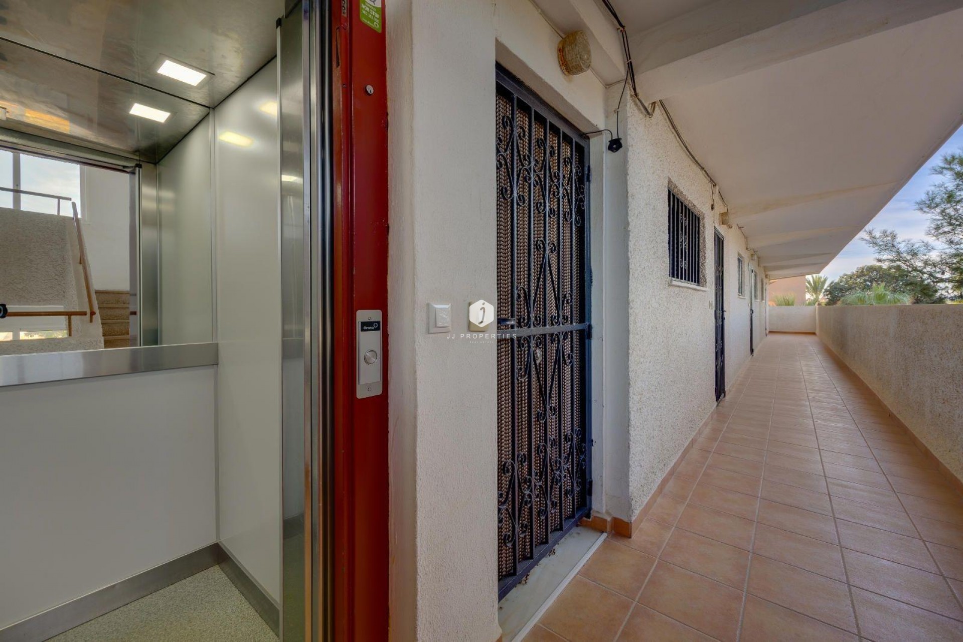 Resale - Apartment / flat -
Guardamar del Segura - Pinomar
