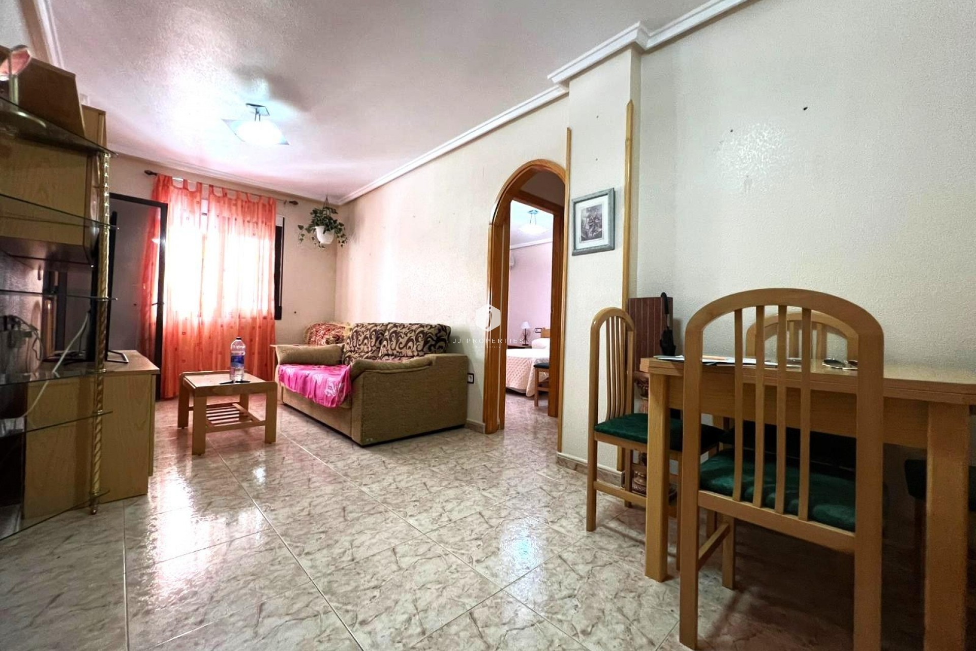 Resale - Apartment / flat -
Guardamar del Segura - Pueblo