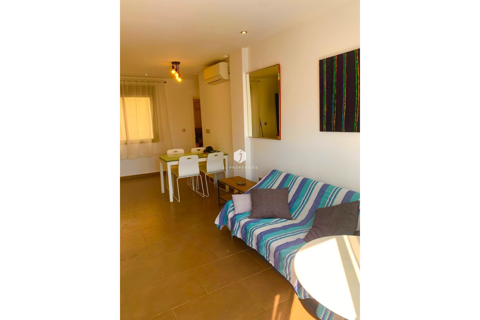 Resale - Apartment / flat -
Guardamar del Segura - Pueblo