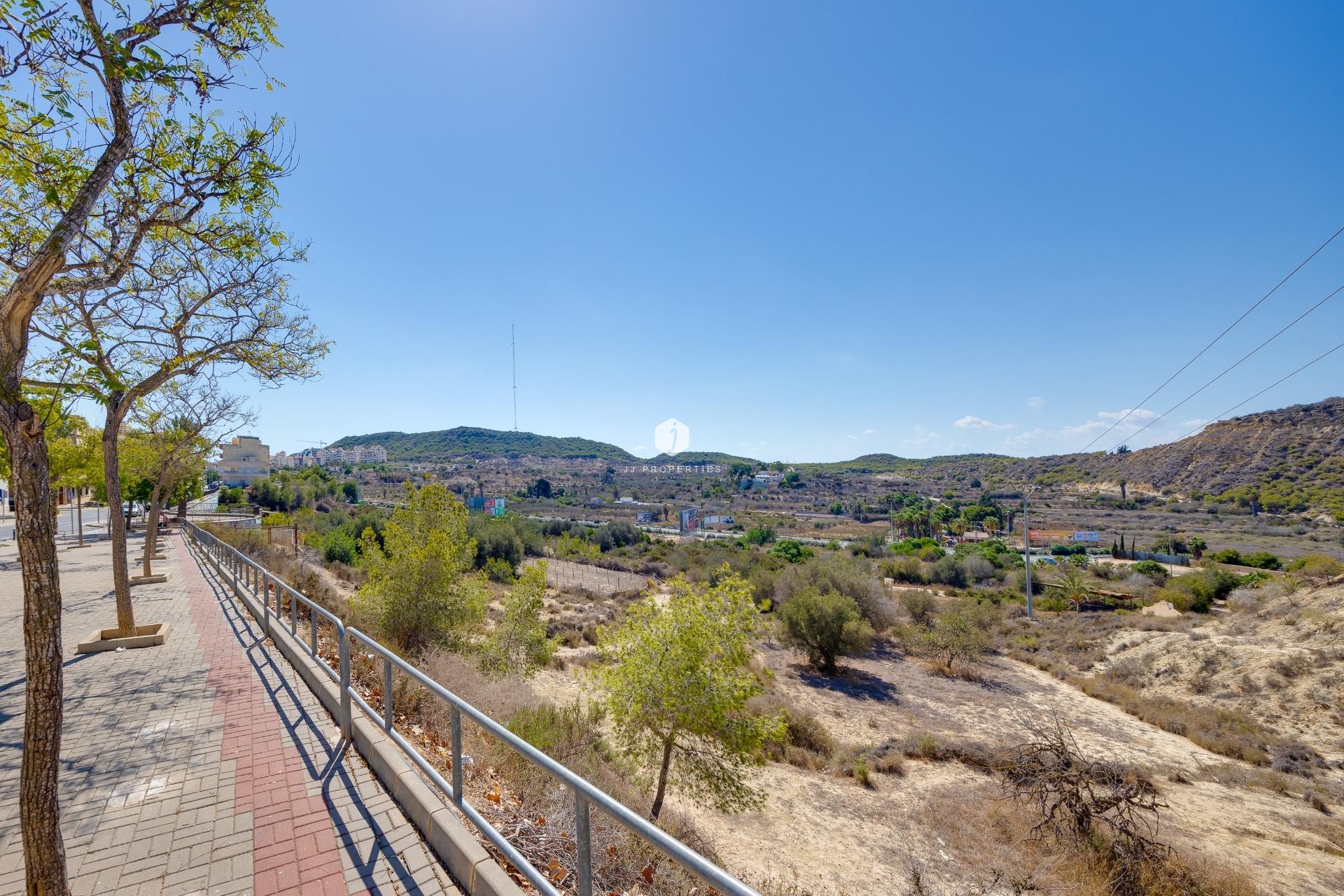 Resale - Apartment / flat -
Guardamar del Segura - Pueblo