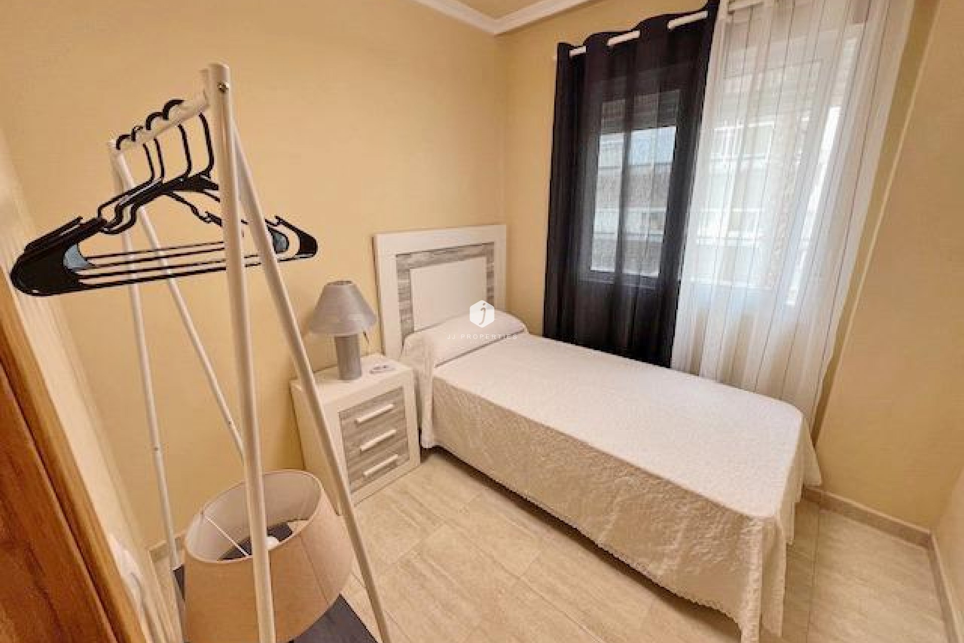 Resale - Apartment / flat -
Guardamar del Segura - puerto deportivo