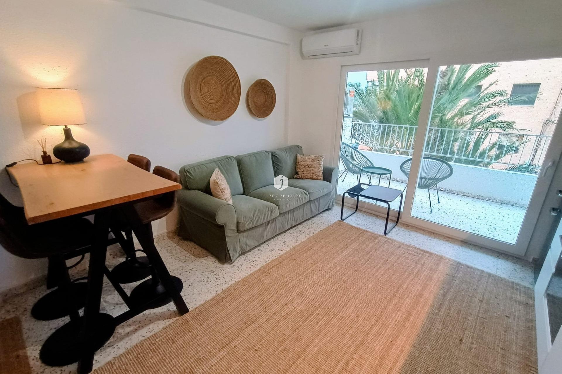 Resale - Apartment / flat -
Guardamar del Segura - Urbanizaciones