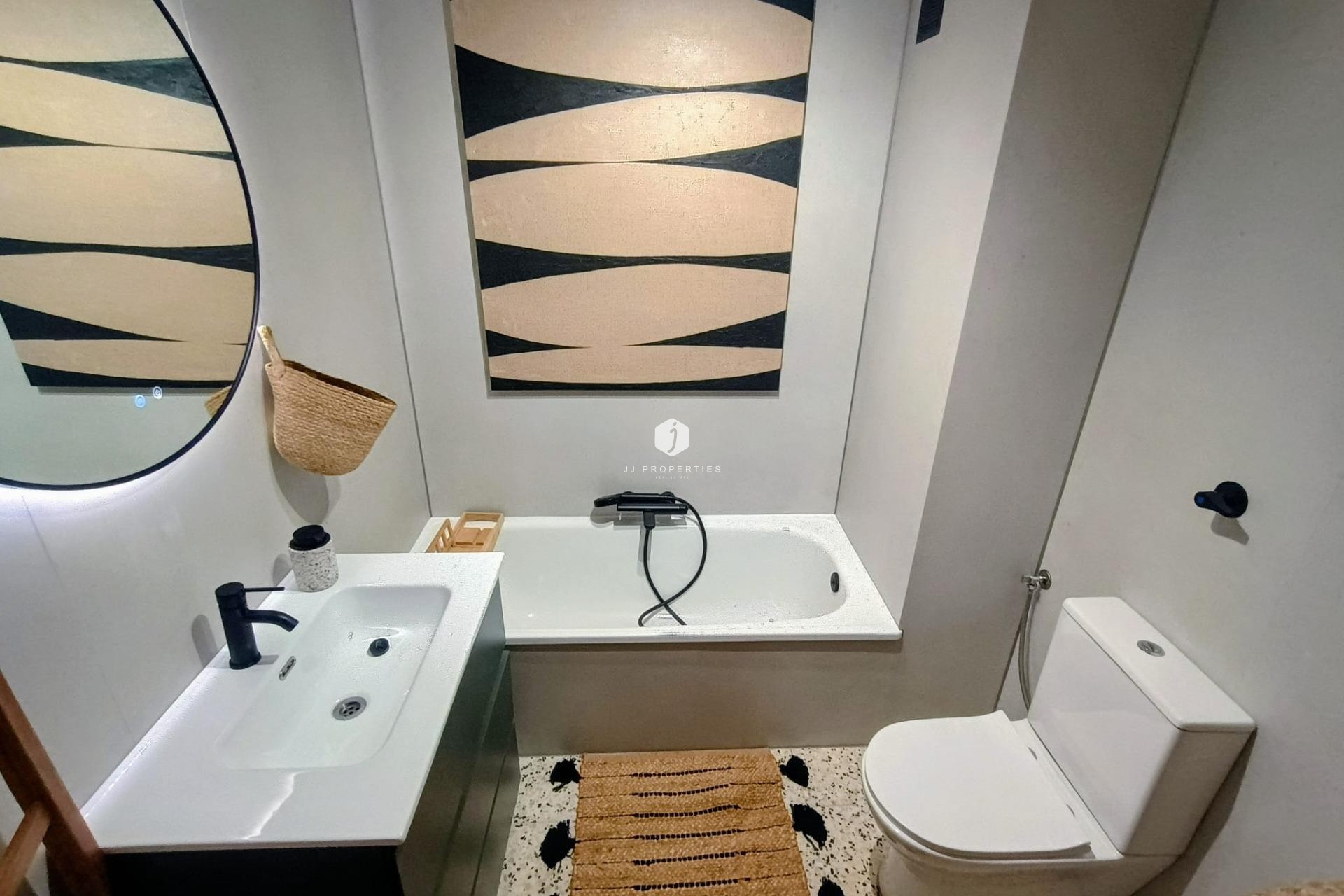 Resale - Apartment / flat -
Guardamar del Segura - Urbanizaciones