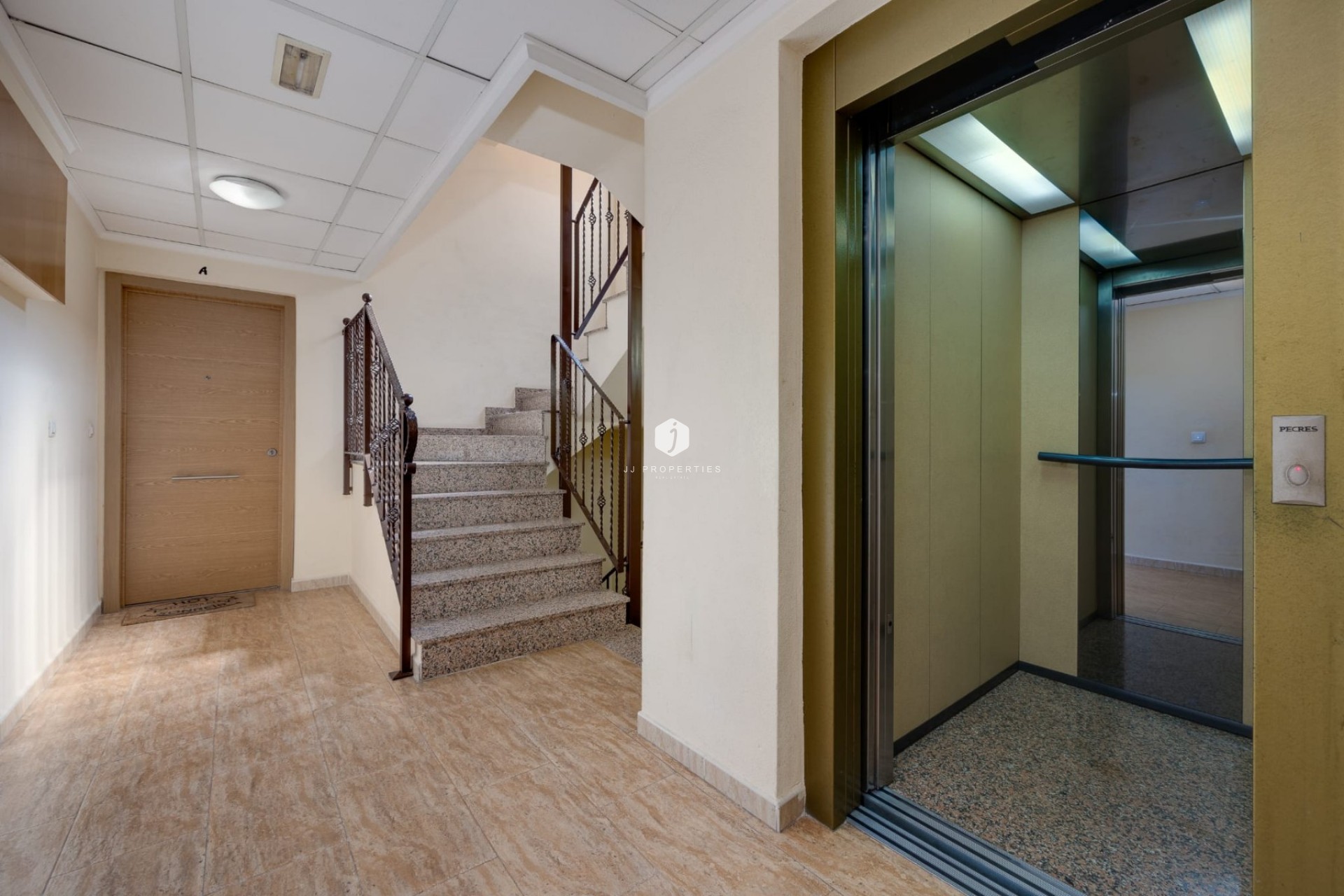 Resale - Apartment / flat -
Jacarilla - Inland