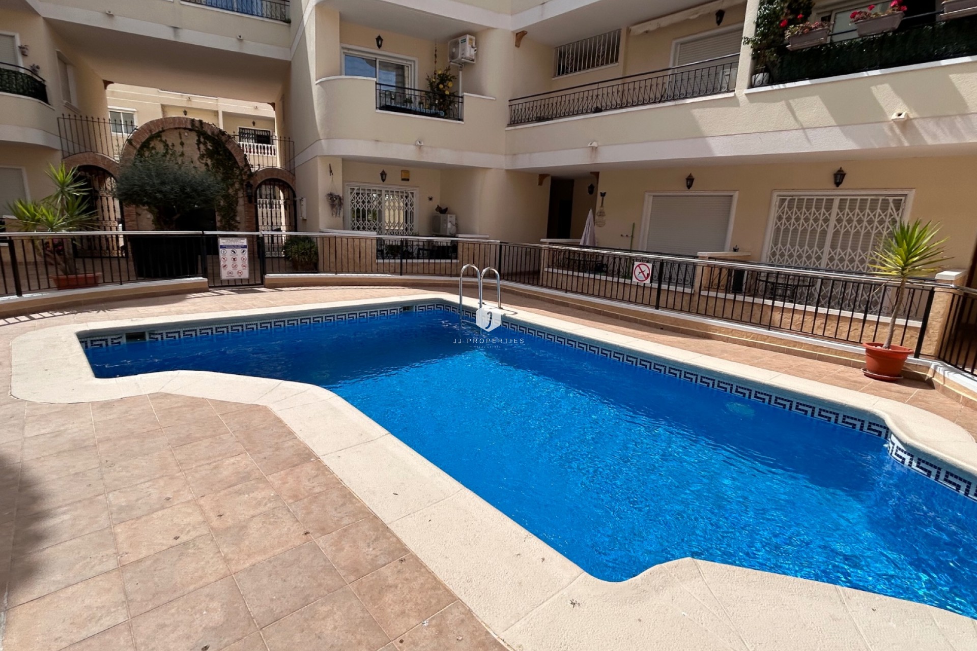 Resale - Apartment / flat -
Jacarilla - Inland