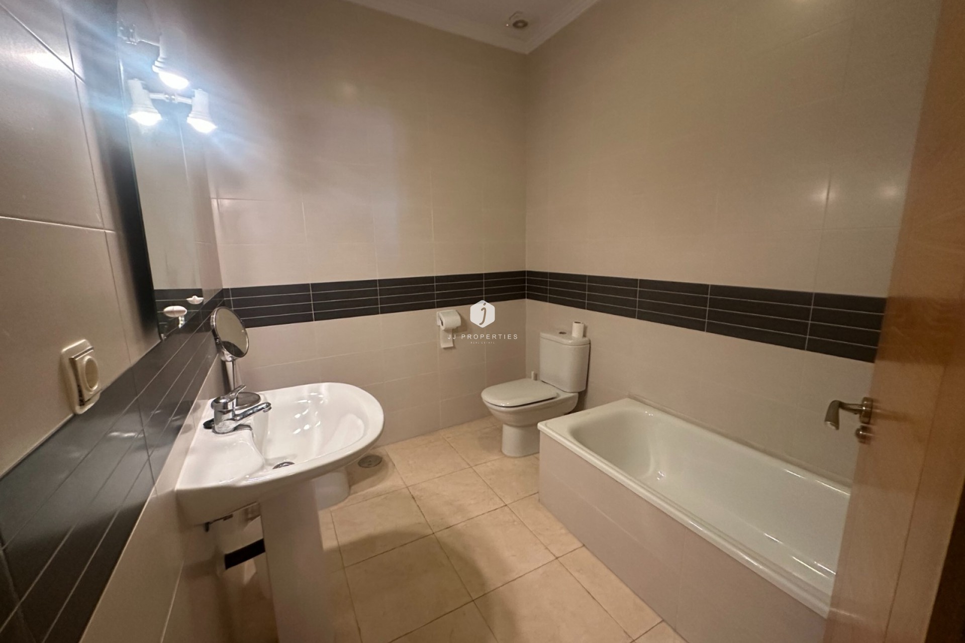 Resale - Apartment / flat -
Jacarilla - Inland