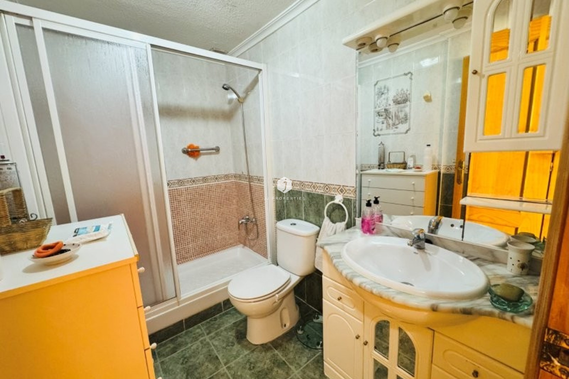 Resale - Apartment / flat -
La Mata - Costa Blanca